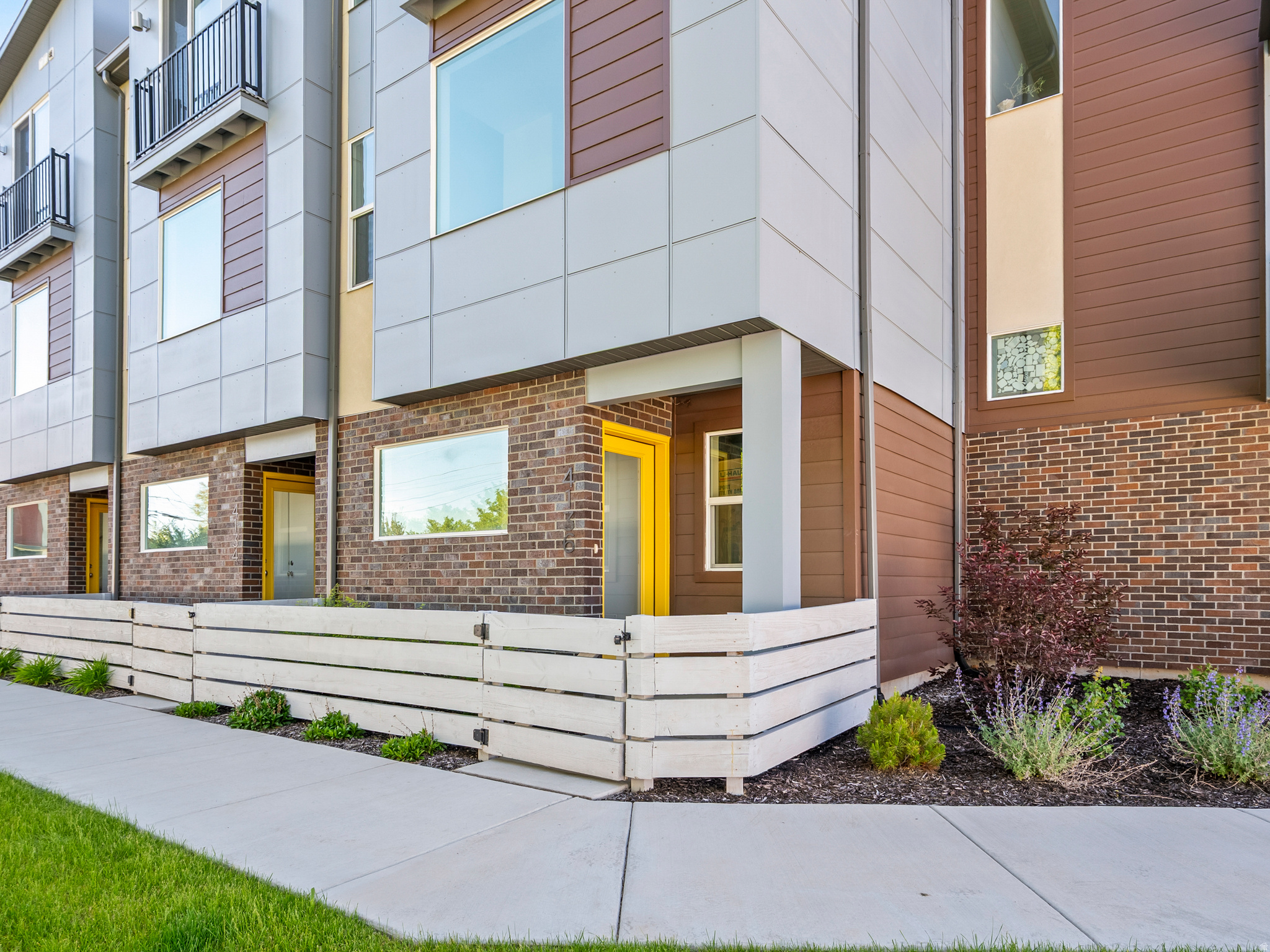 AXIS TOWNHOMES - Residential
