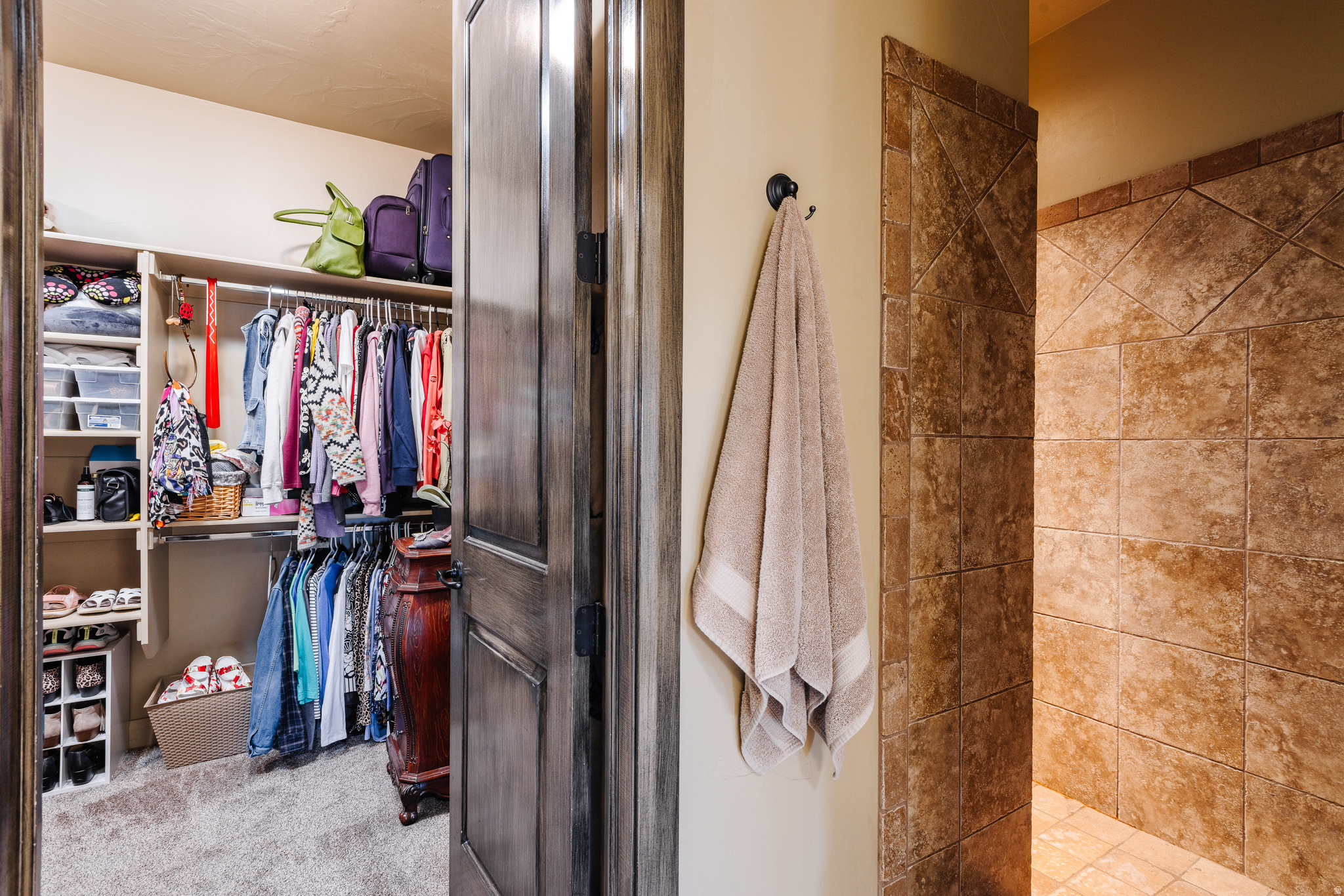 DESERT FIELDS - Residential