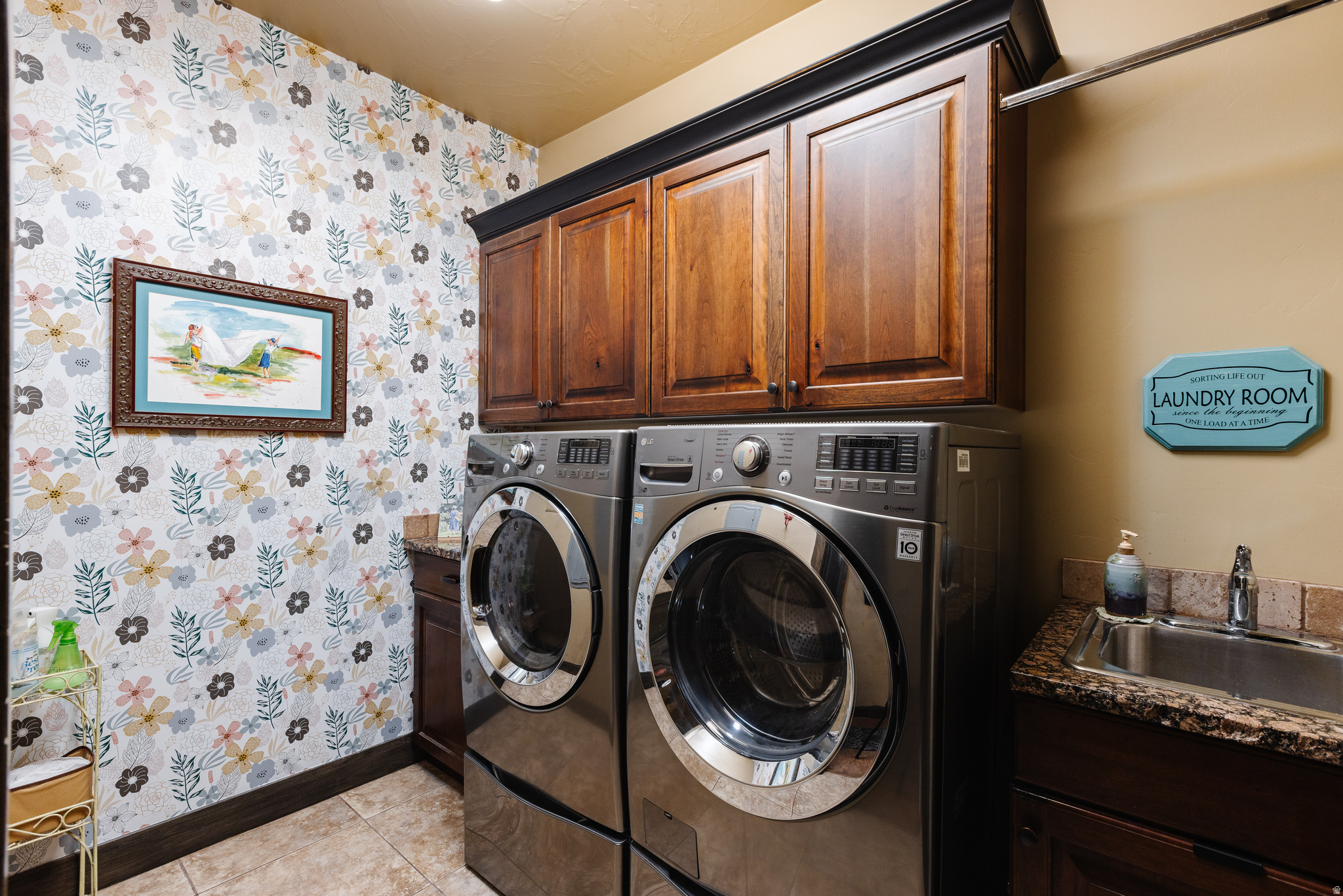 DESERT FIELDS - Residential