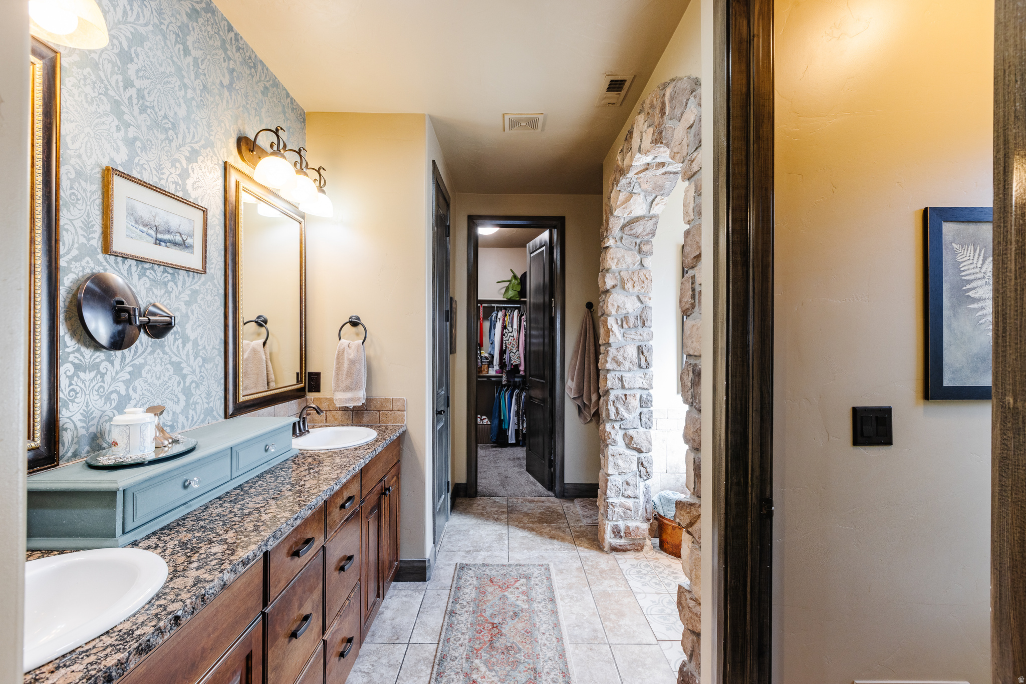 DESERT FIELDS - Residential