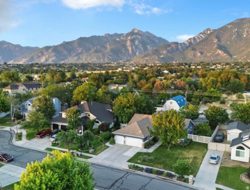 PRESCOTT ESTATES - Residential