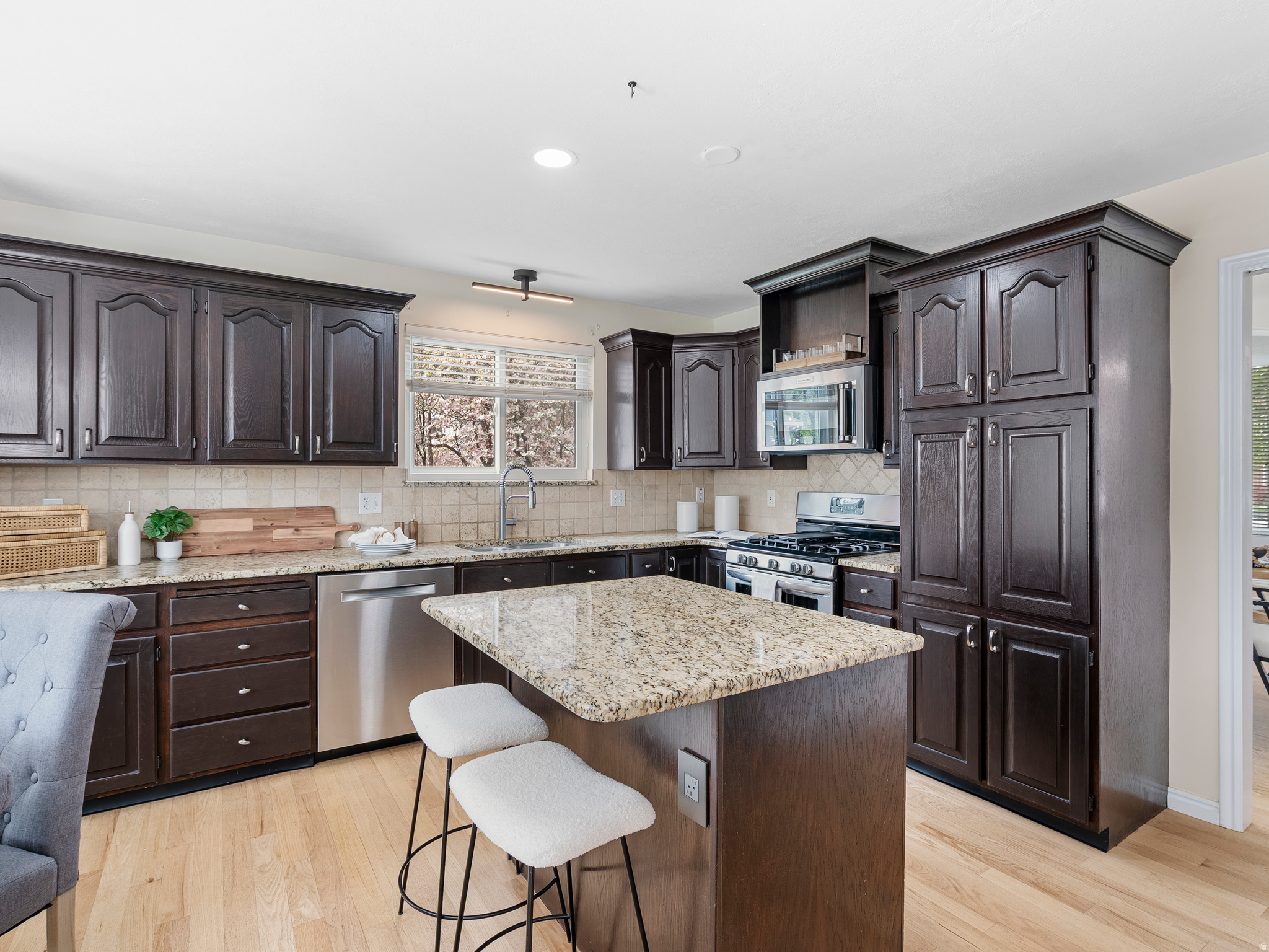 PRESCOTT ESTATES - Residential