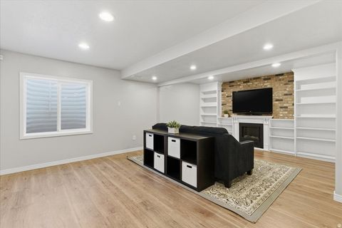 Tiny photo for 427 W CINNAMON CIR, Saratoga Springs, UT 84045 (MLS # 2134615)