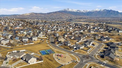 Tiny photo for 427 W CINNAMON CIR, Saratoga Springs, UT 84045 (MLS # 2134615)