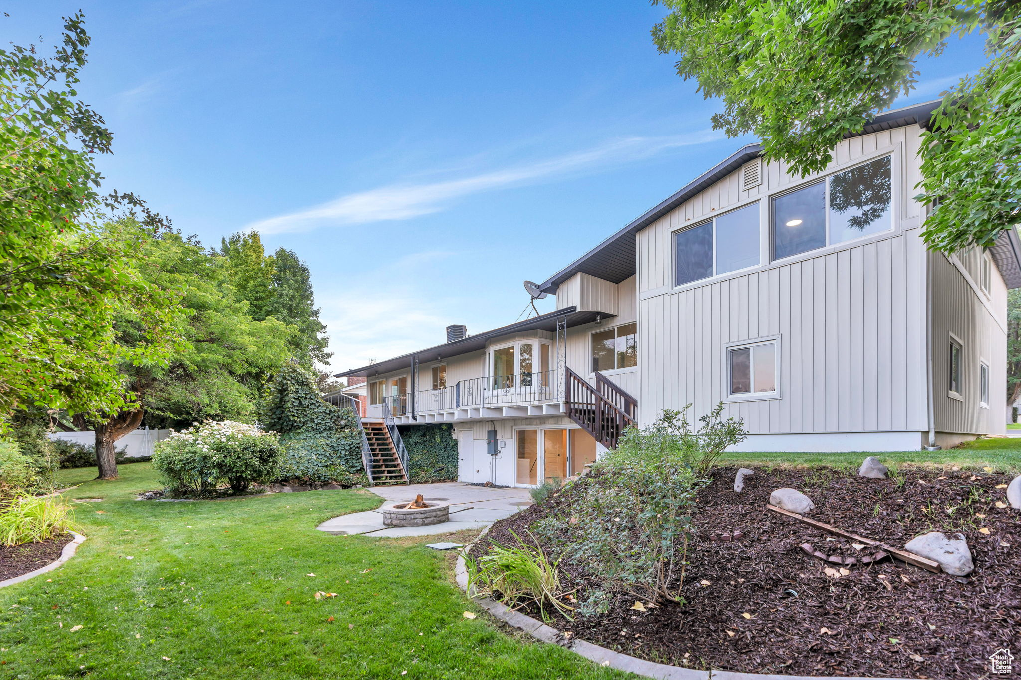INDIAN HILLS - Residential