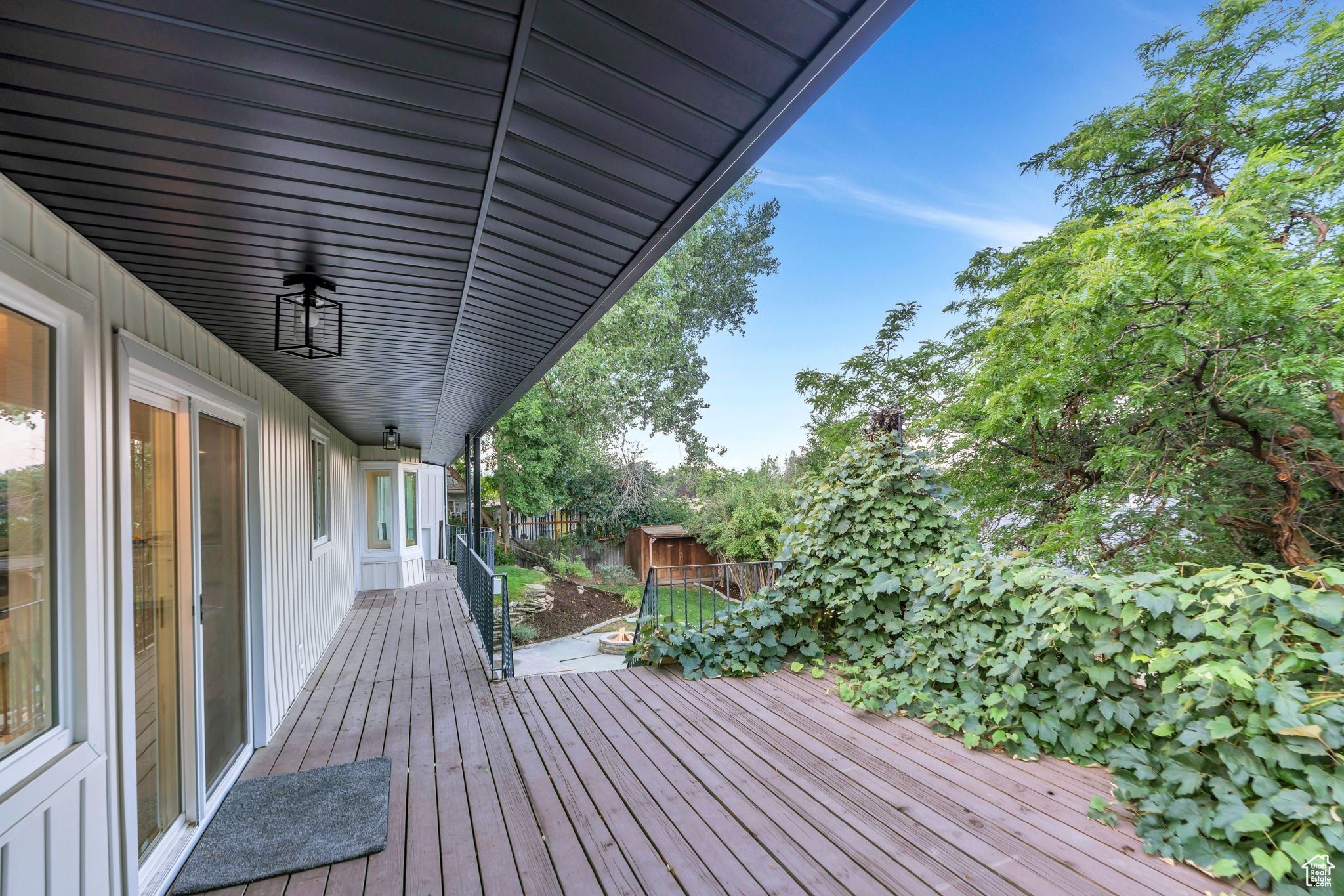 INDIAN HILLS - Residential
