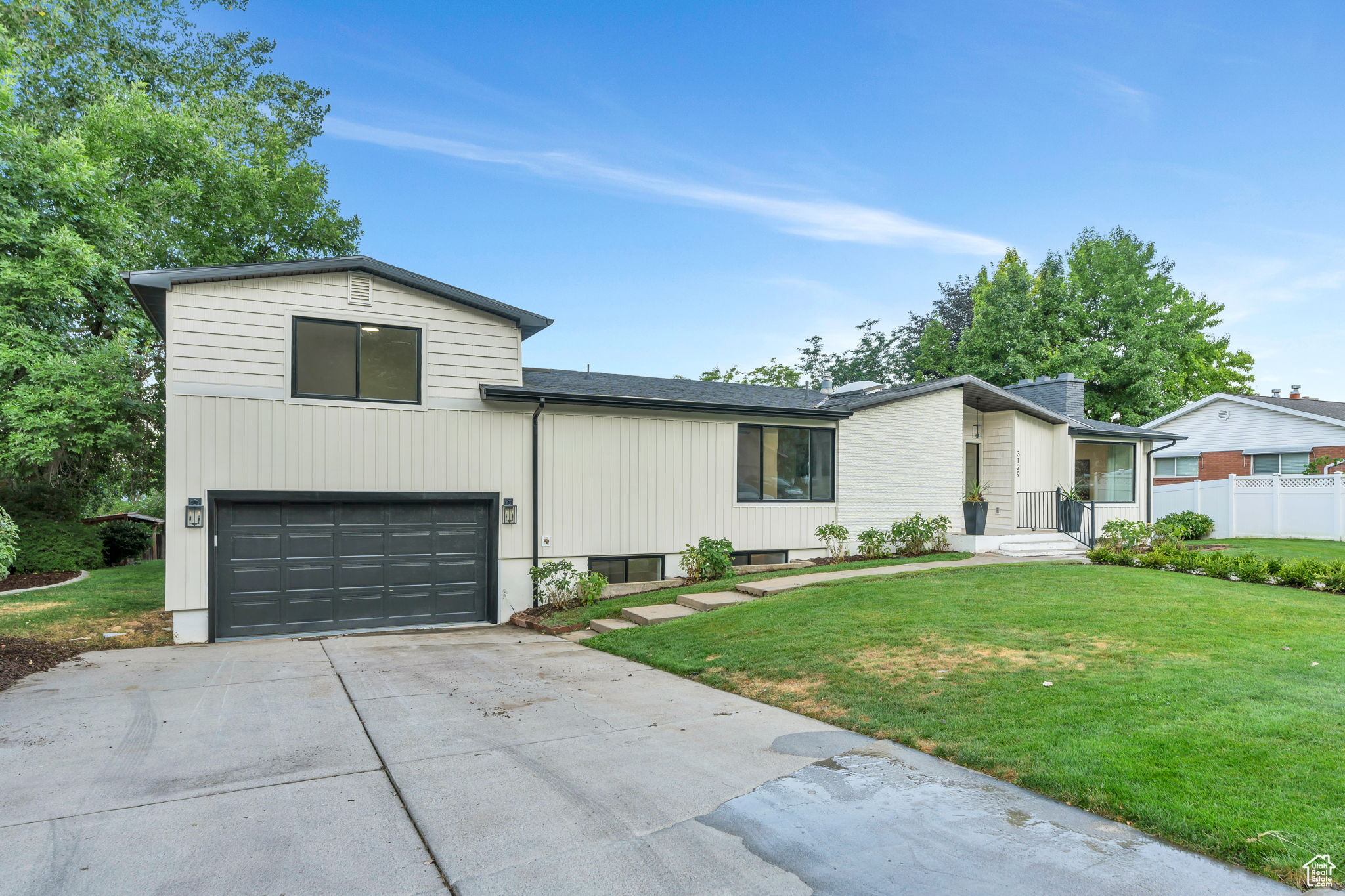 INDIAN HILLS - Residential