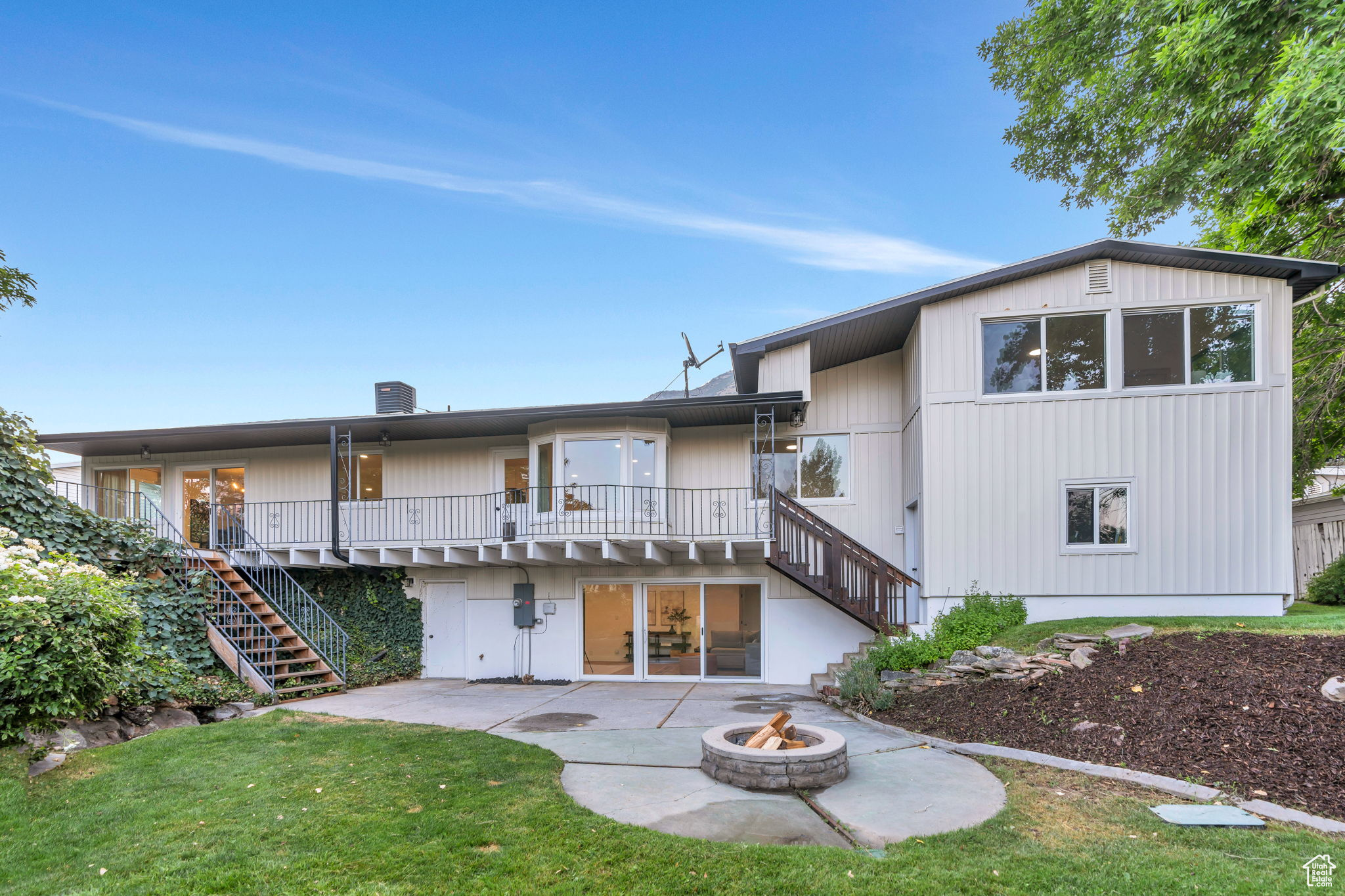 INDIAN HILLS - Residential