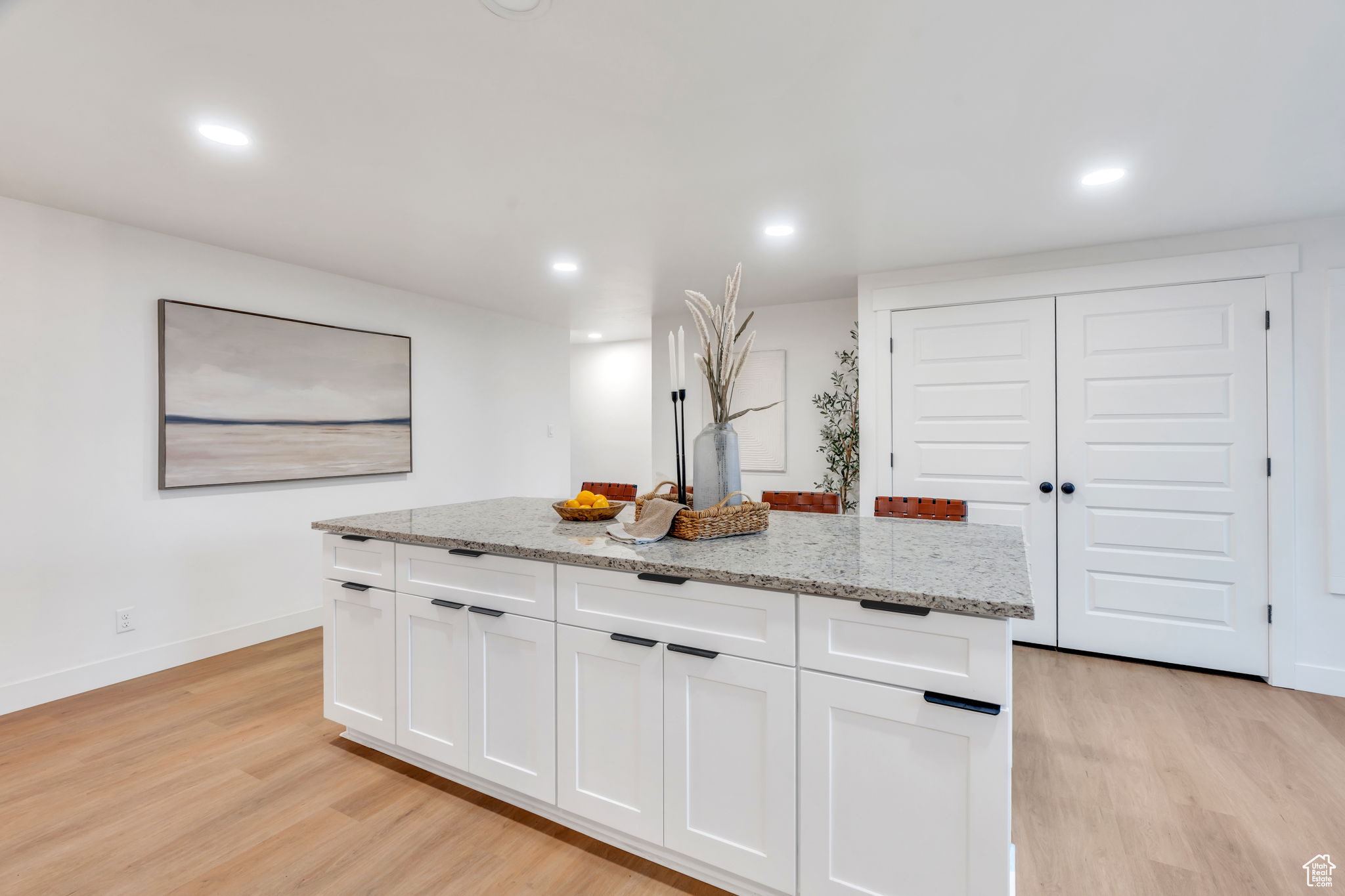 INDIAN HILLS - Residential