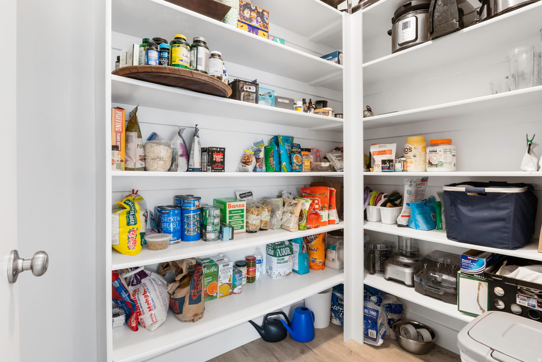 LOFTS ON REDWOOD - Residential