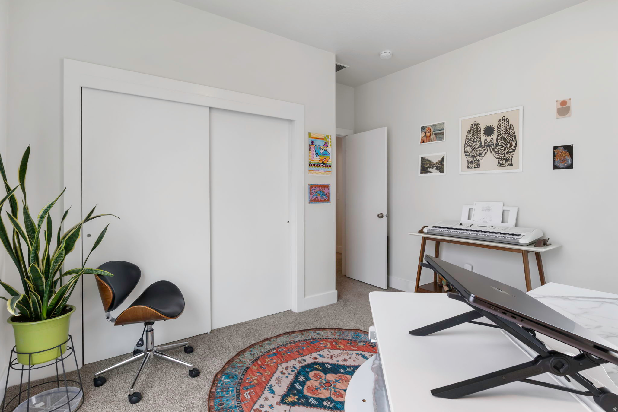 LOFTS ON REDWOOD - Residential