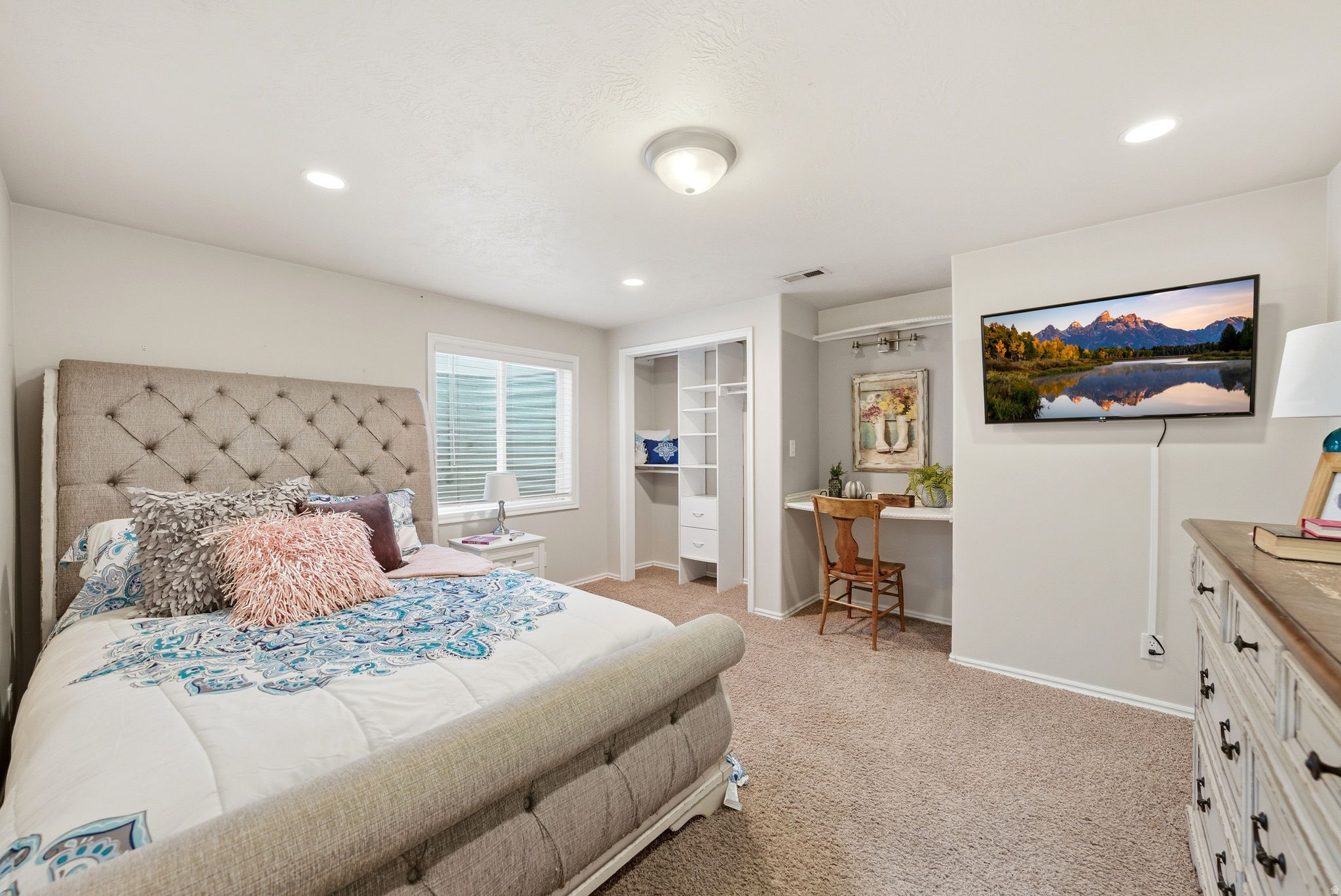 STONE HOLLOW ESTATES - Residential