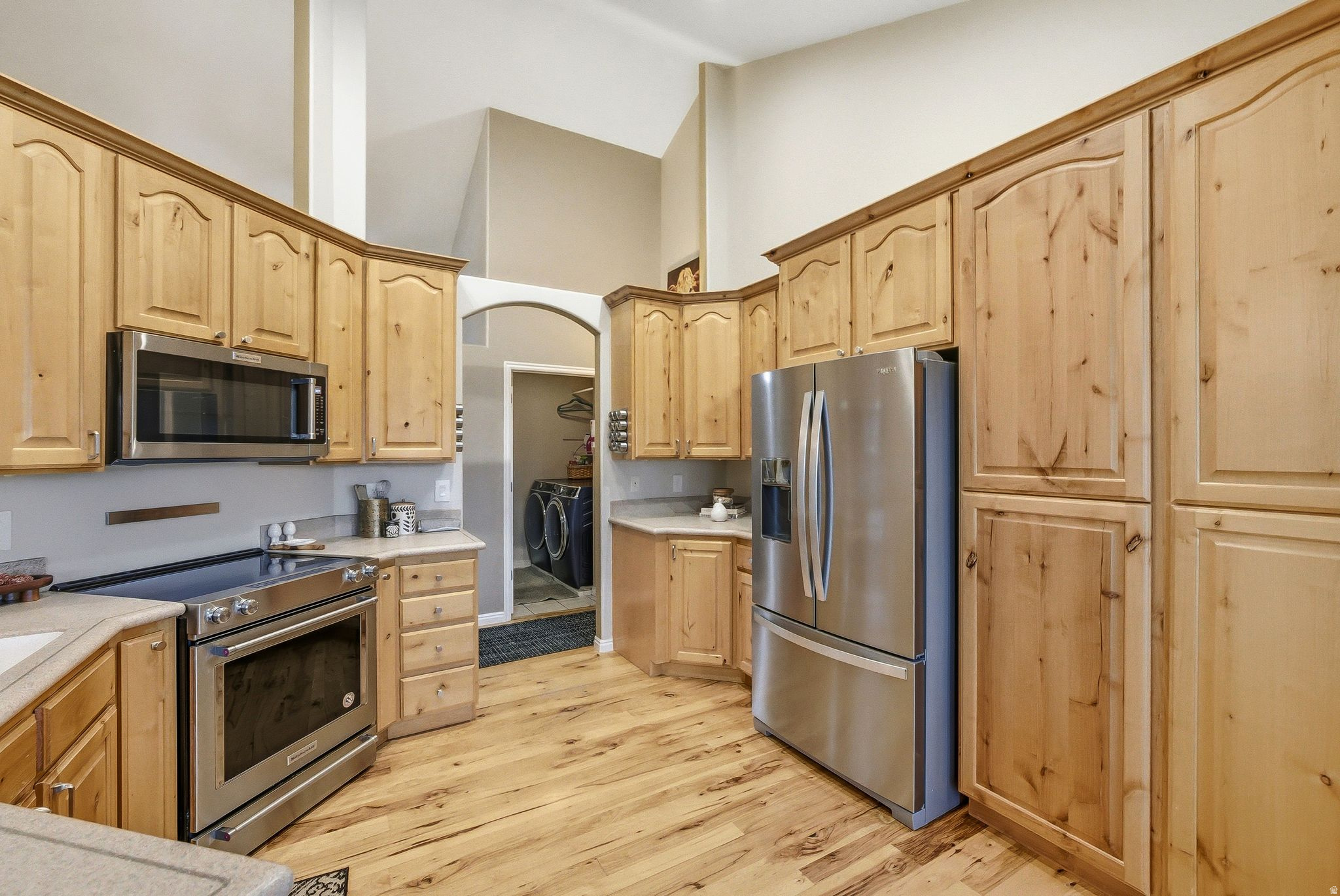 STONE HOLLOW ESTATES - Residential