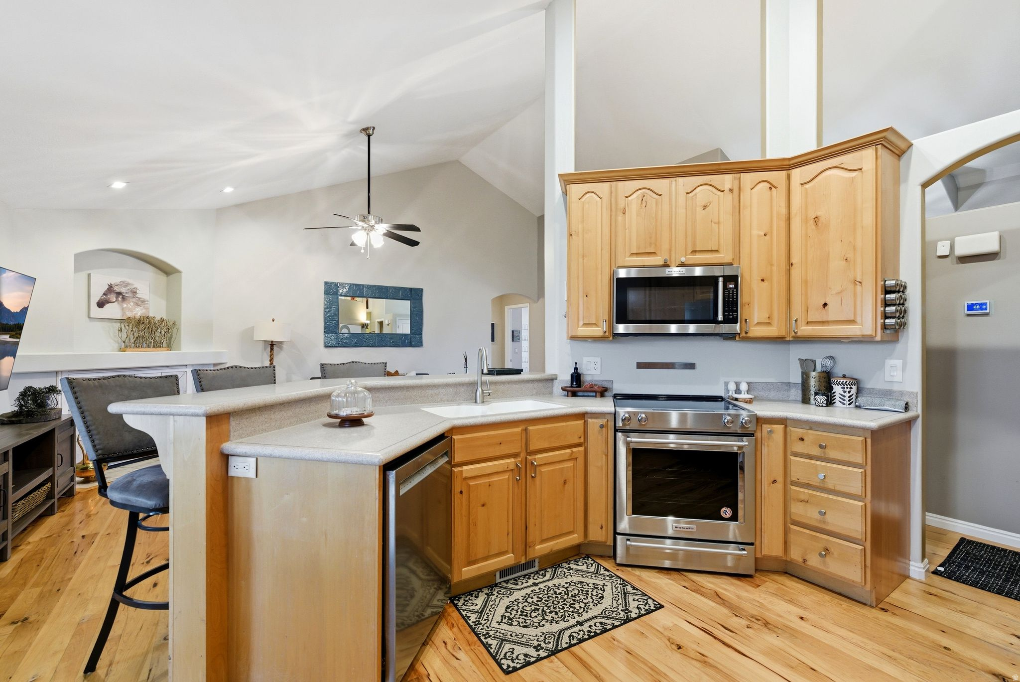 STONE HOLLOW ESTATES - Residential