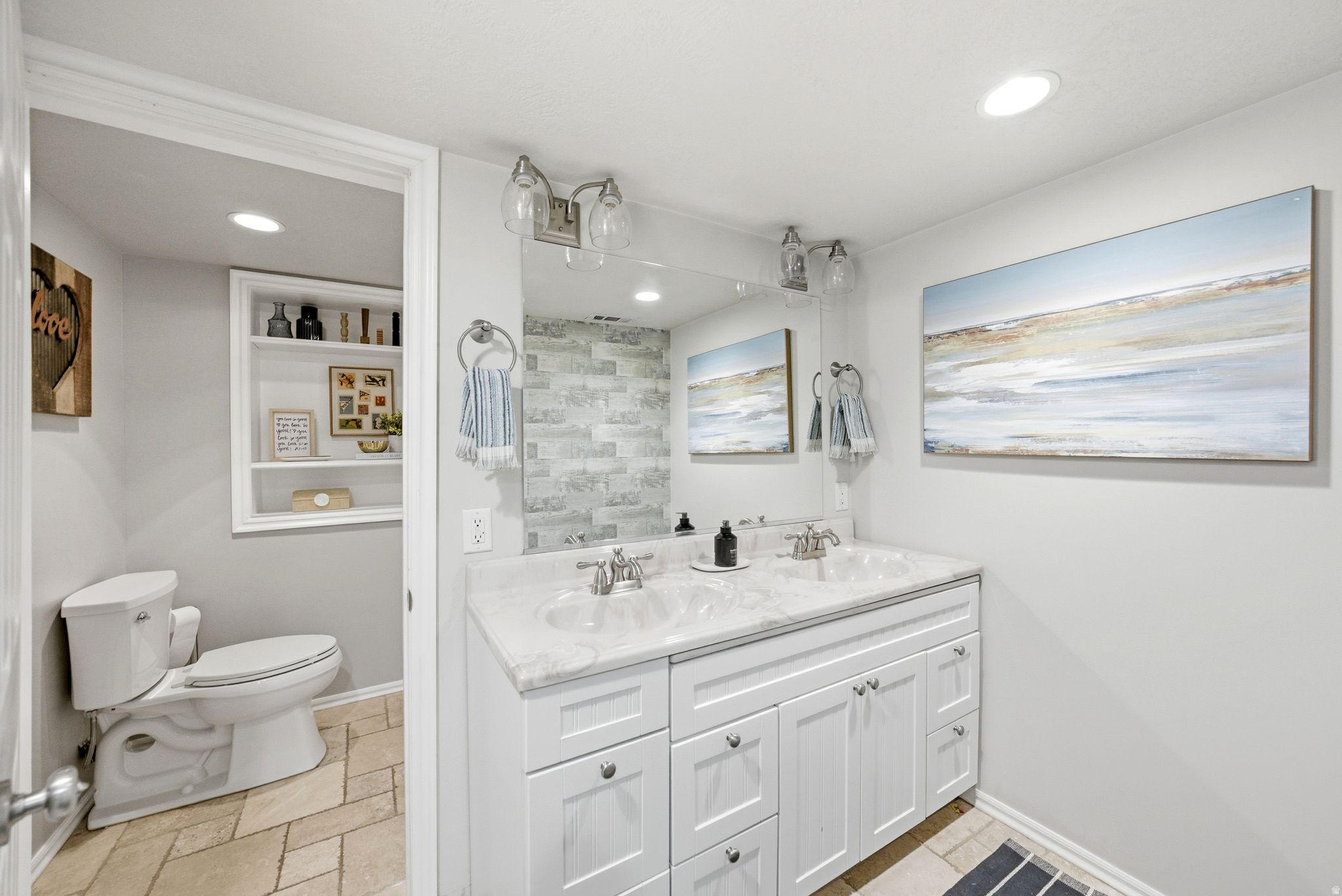 STONE HOLLOW ESTATES - Residential