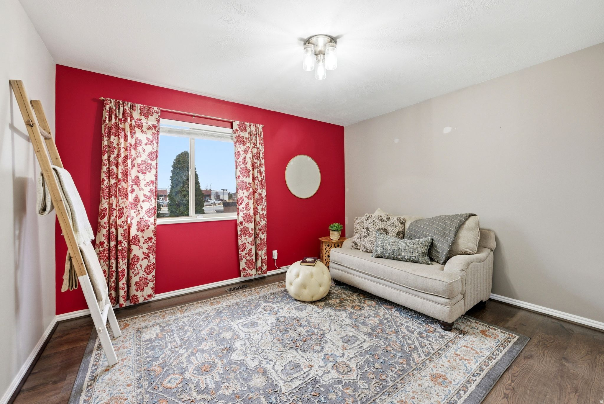 STONE HOLLOW ESTATES - Residential