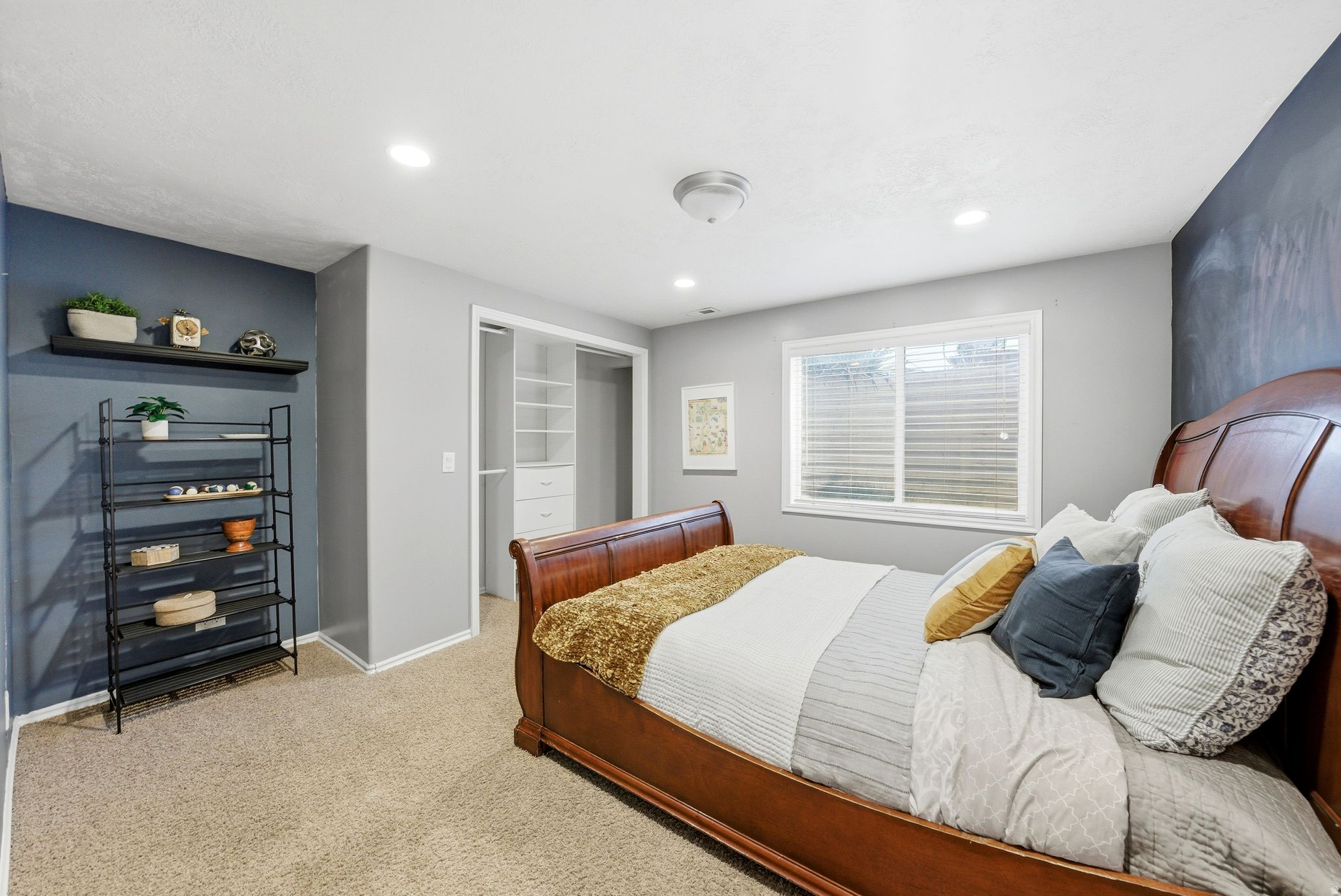 STONE HOLLOW ESTATES - Residential