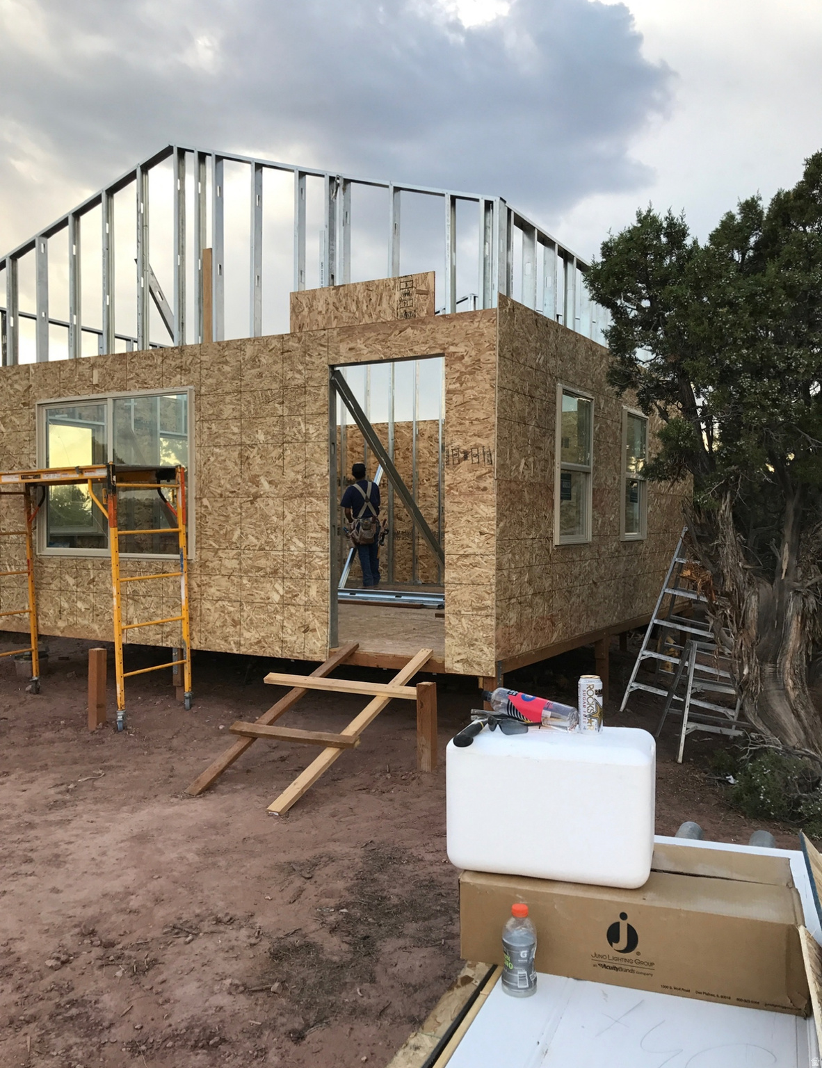 SUNDANCE WEST - Land