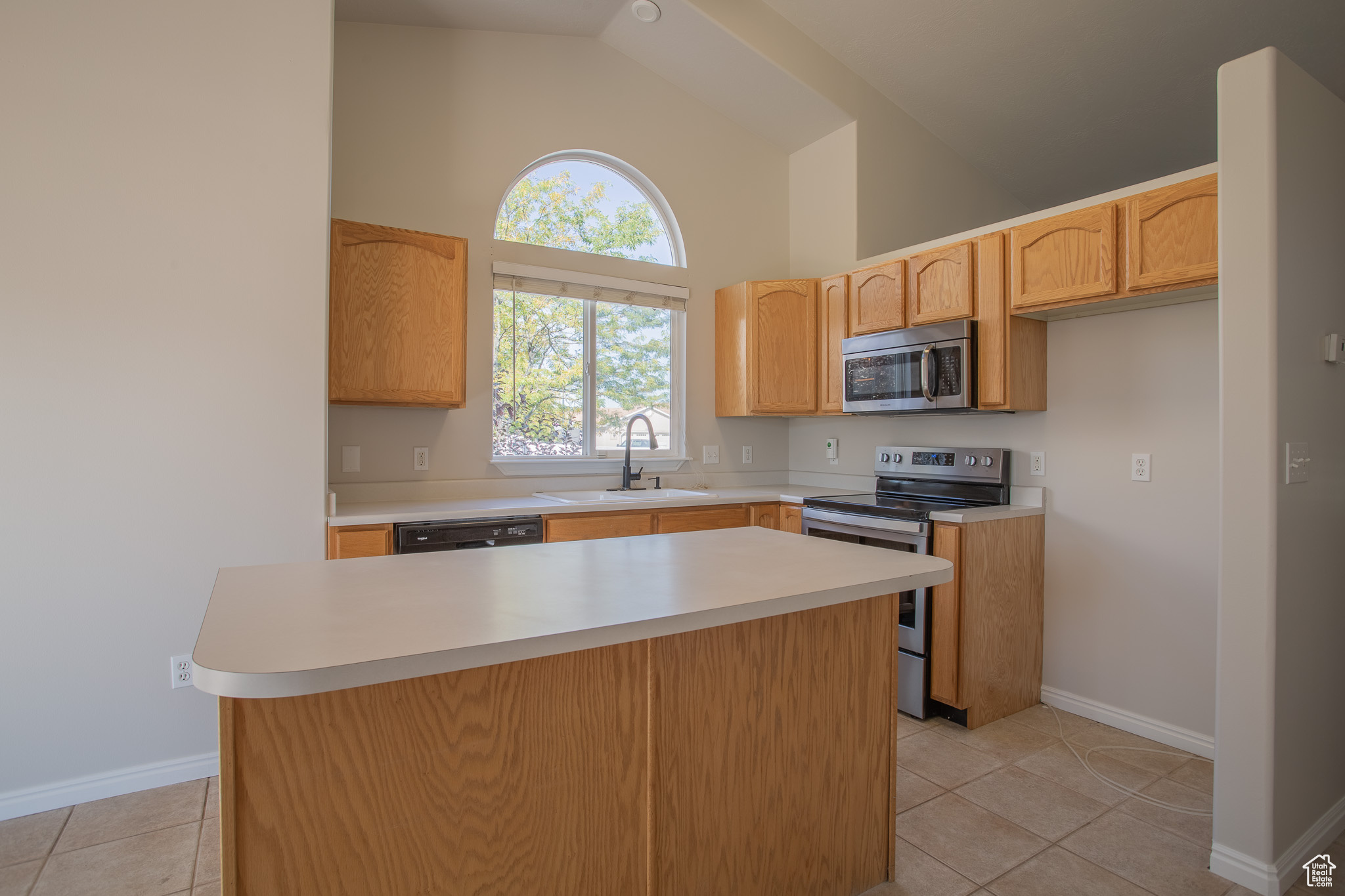 SHADOW MOUNTAIN SOUTH PHASE 8 - Residential