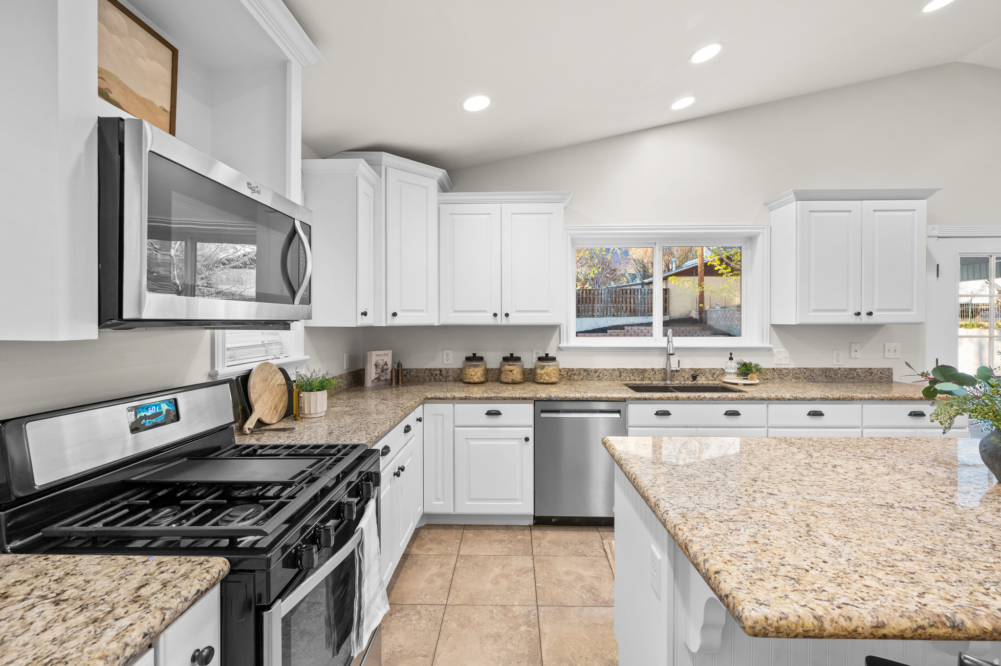 GILMER PARK - Residential