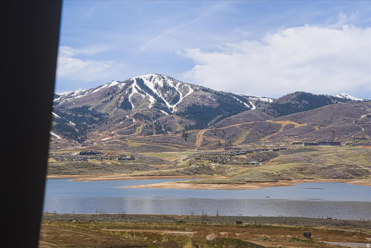 SHORELINE - Residential