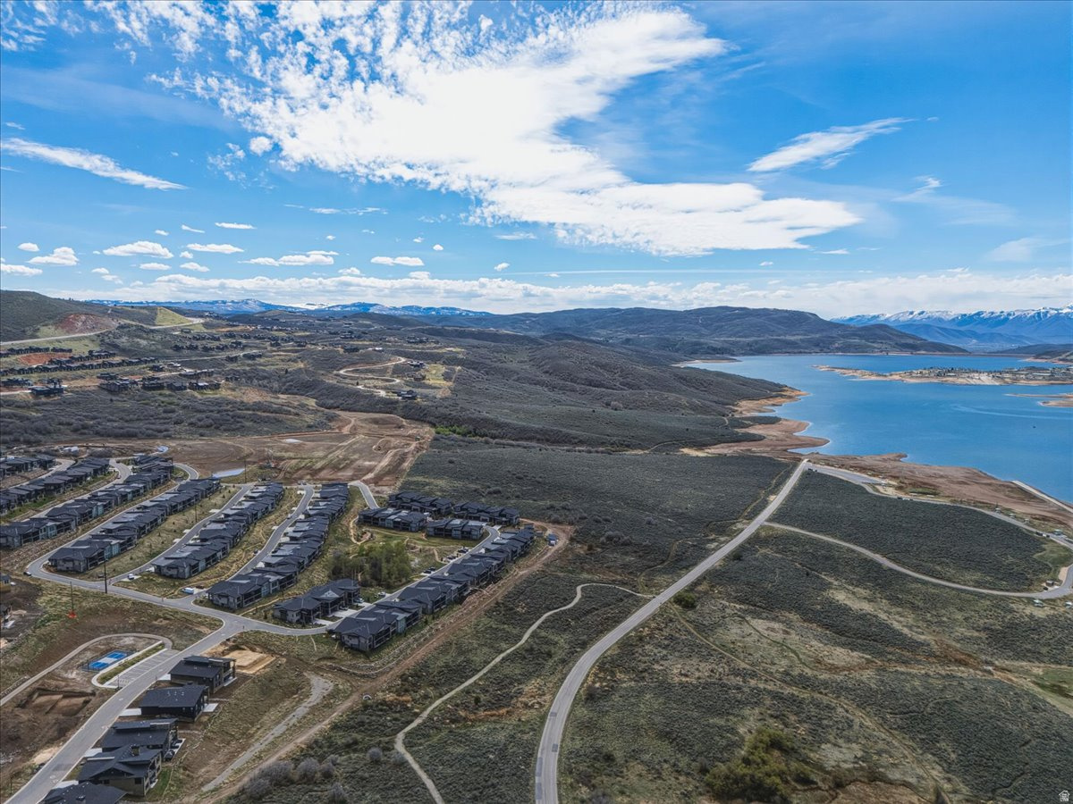 SHORELINE - Residential