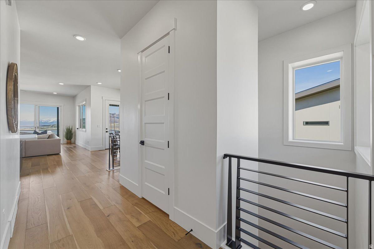 SHORELINE - Residential