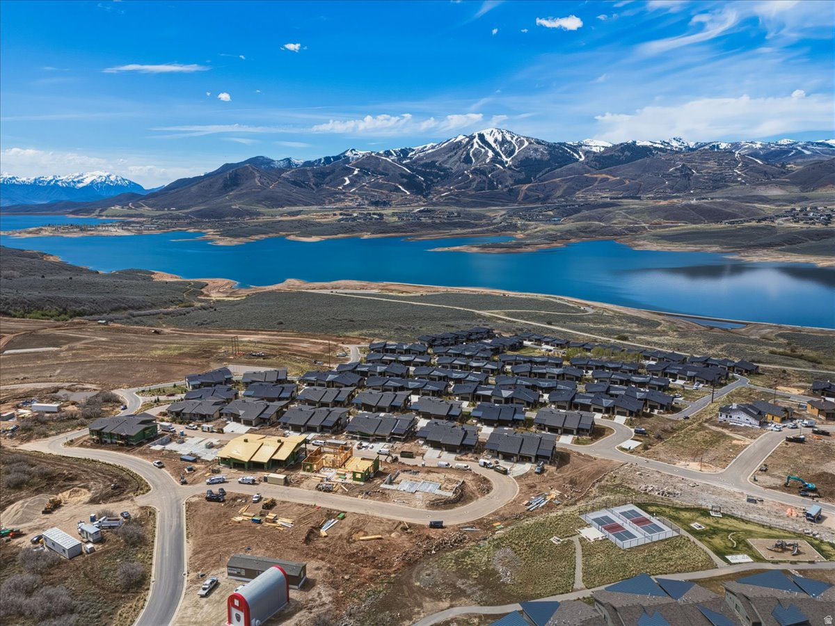 SHORELINE - Residential