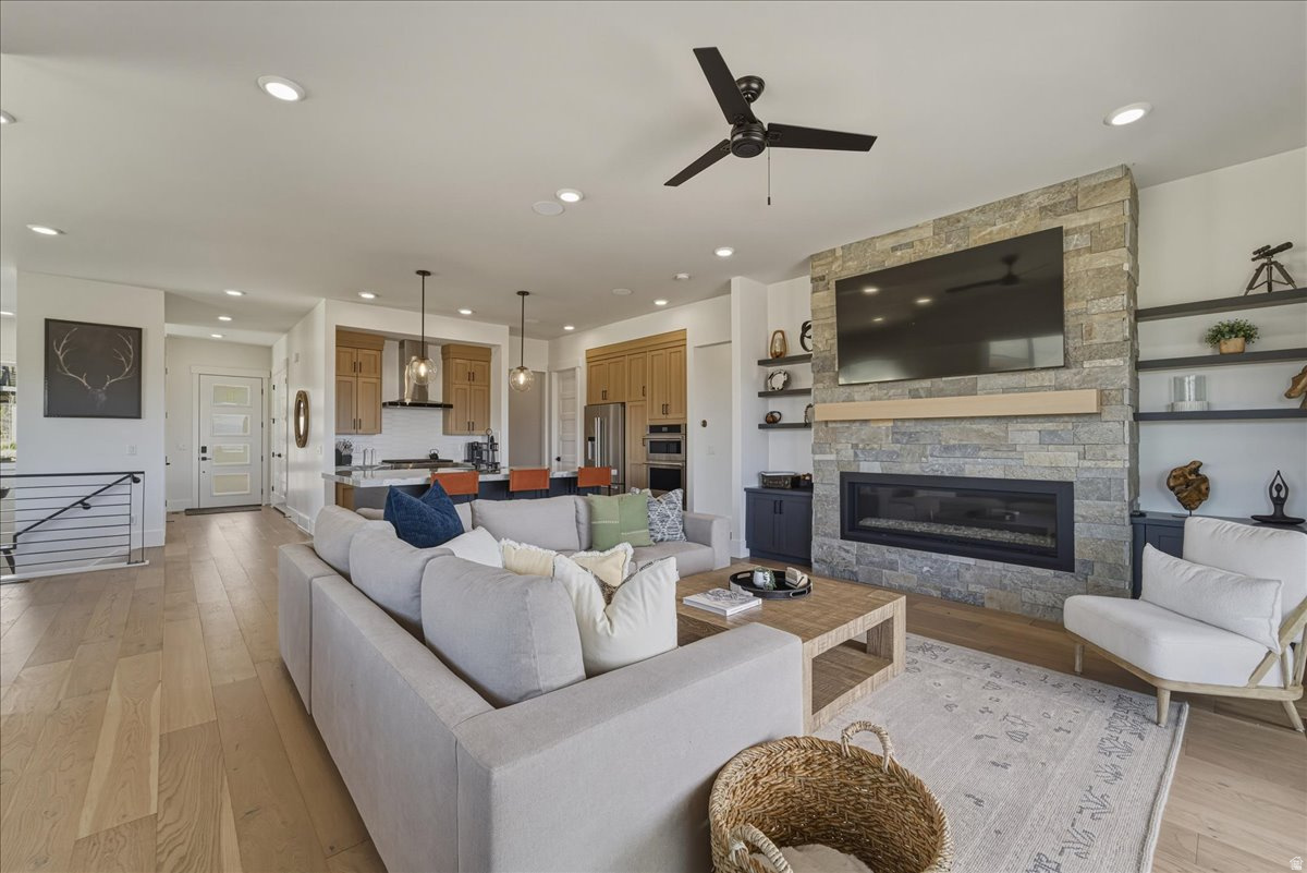 SHORELINE - Residential