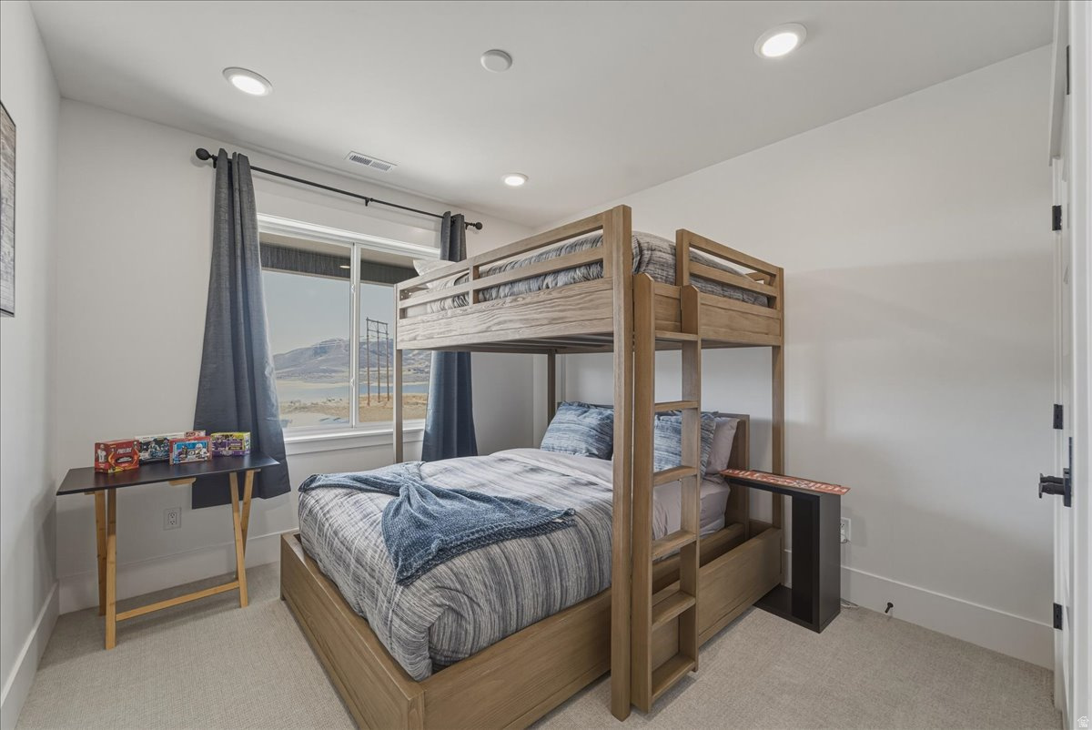 SHORELINE - Residential