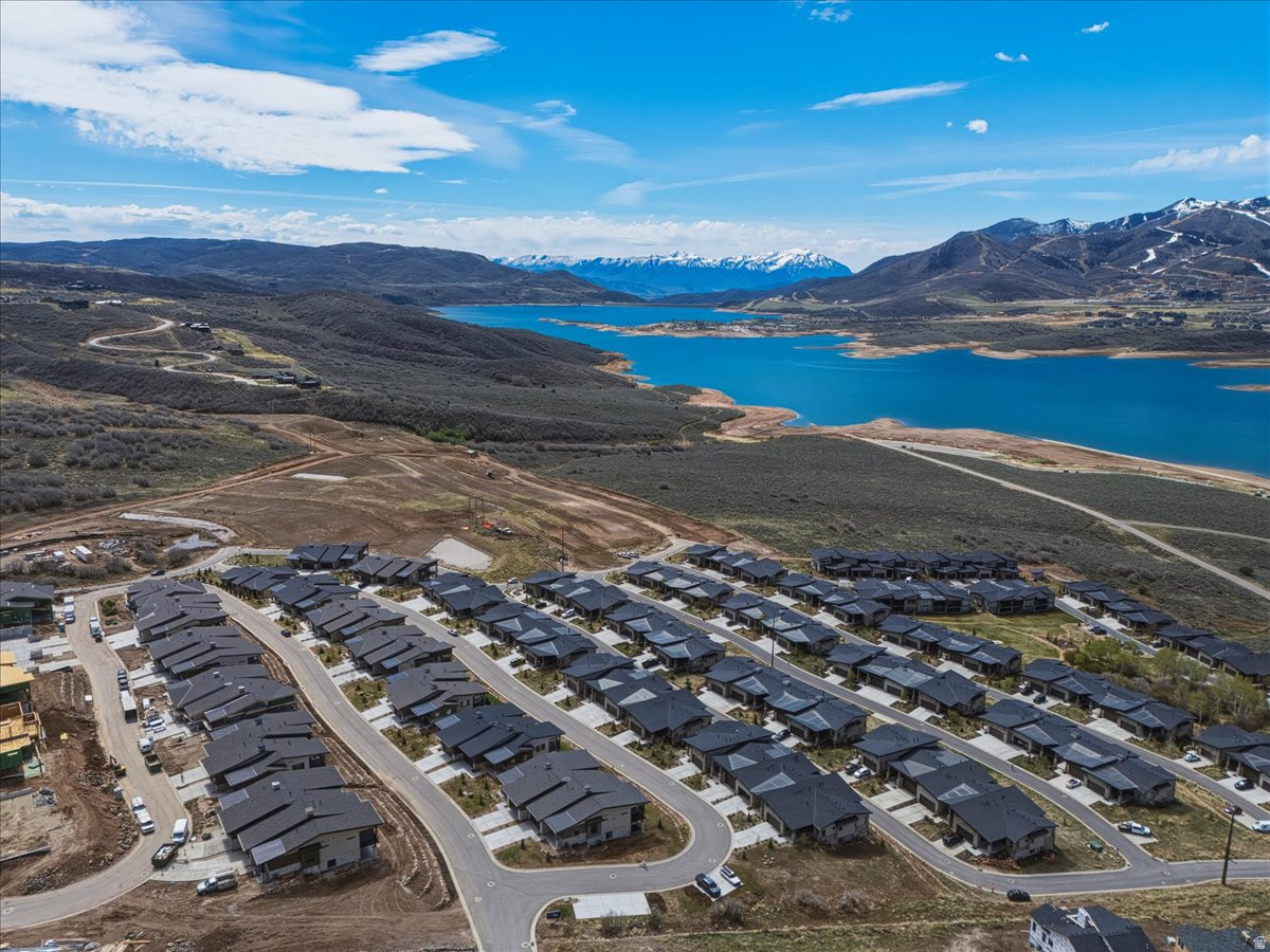 SHORELINE - Residential