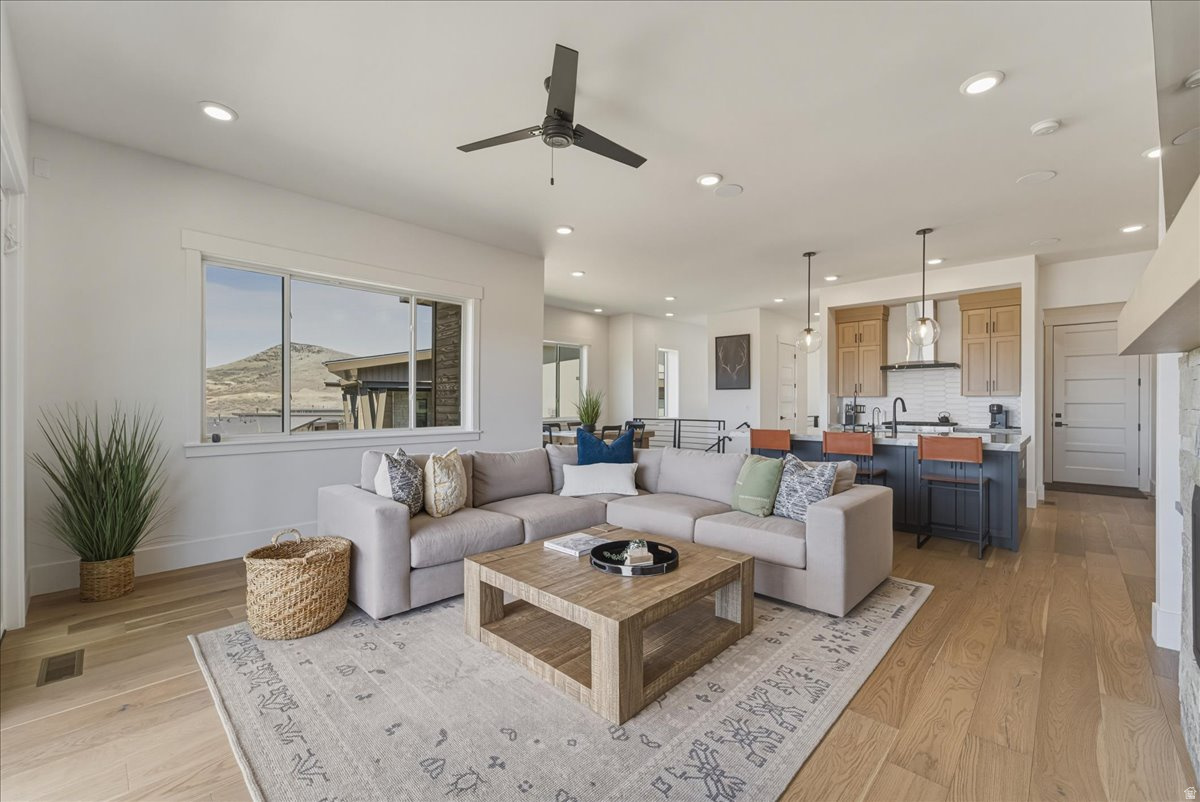 SHORELINE - Residential