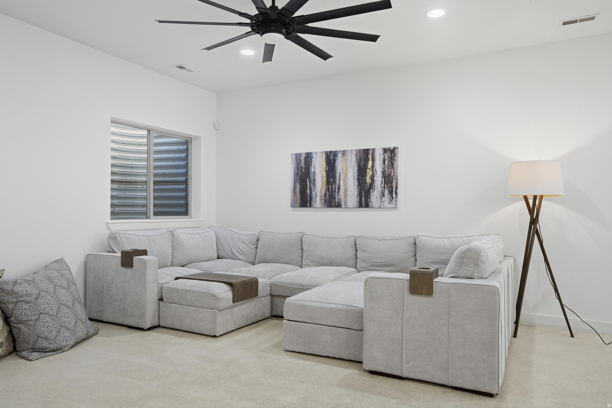 ROLLING HILLS ESTATE - Residential