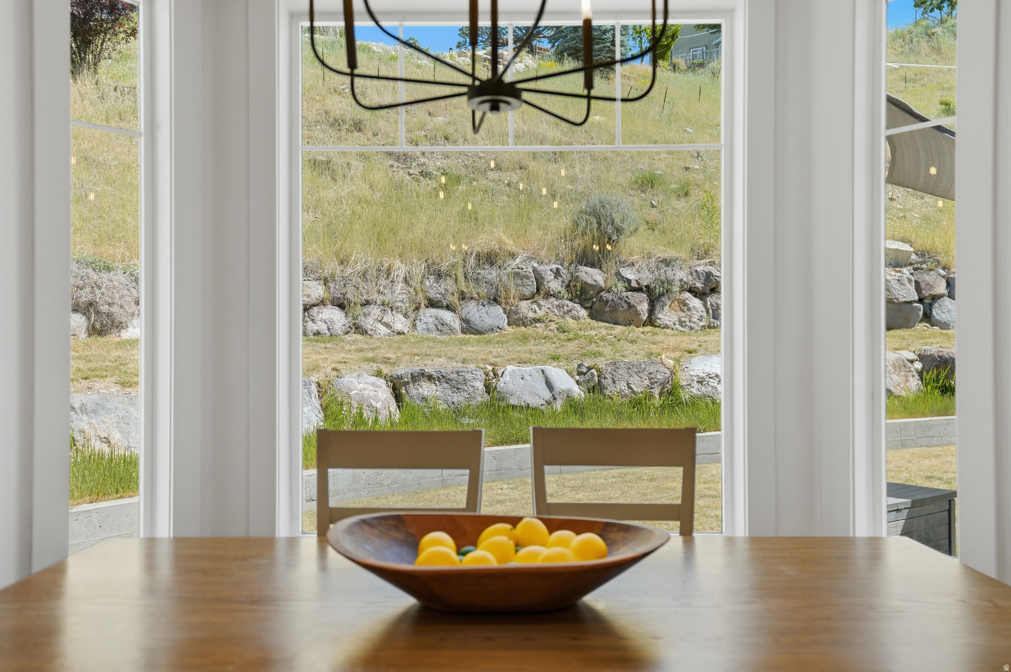 ROLLING HILLS ESTATE - Residential