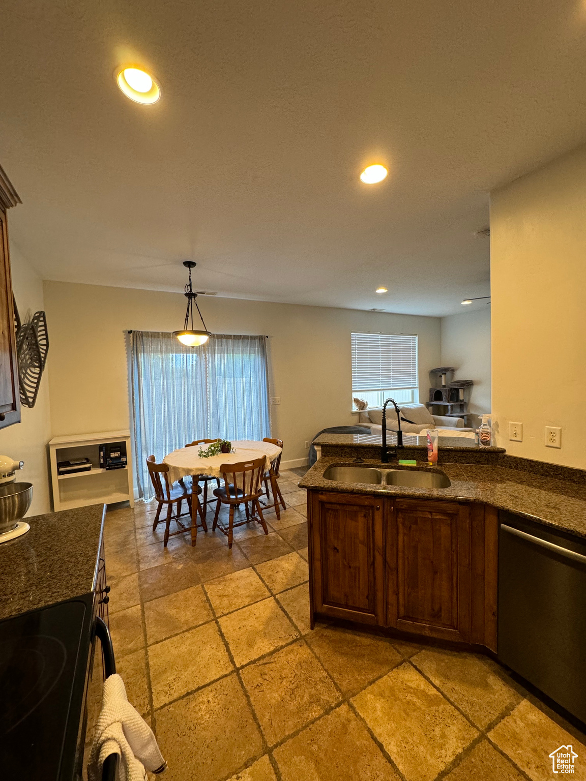 1246 N Baycrest Dr, Saratoga Springs, Utah image 3