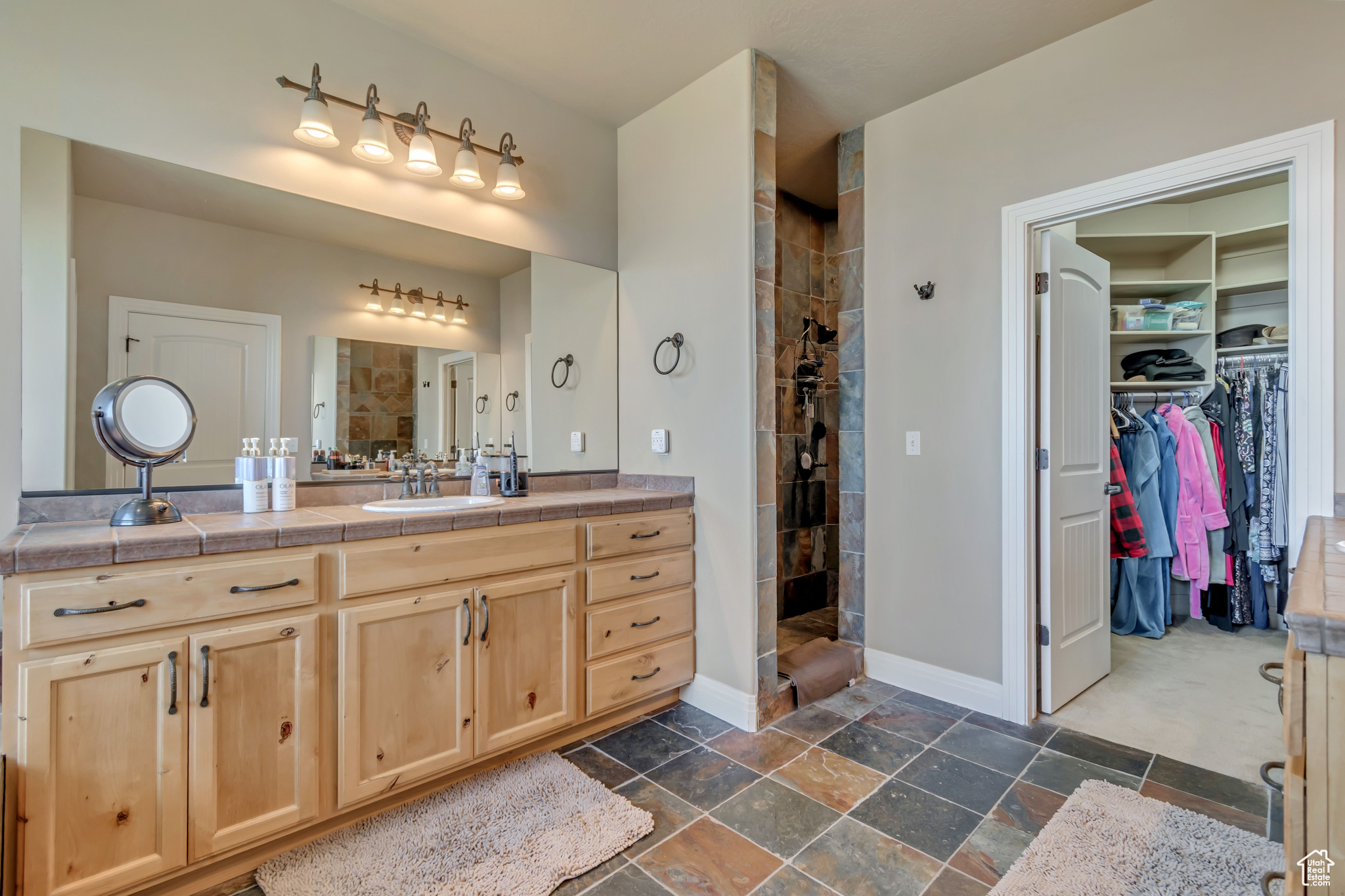 EAGLE CREST NO 1 AT SUNCREST - Residential