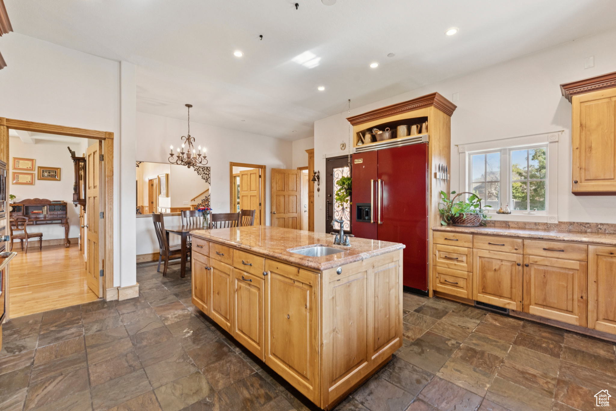 EQUESTRIAN ESTATES - Residential