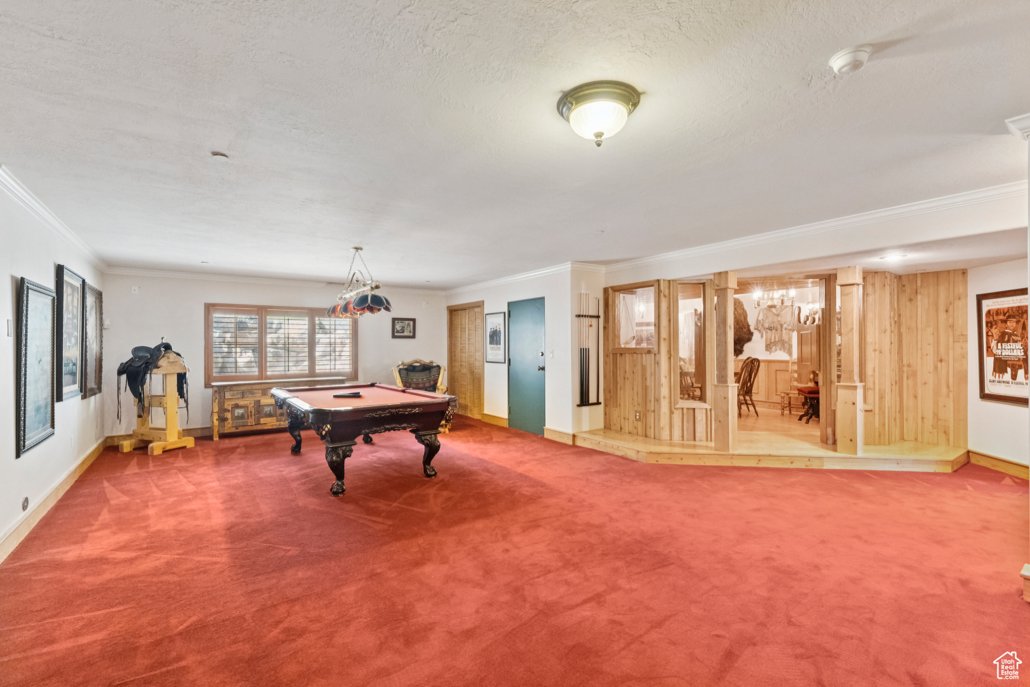 EQUESTRIAN ESTATES - Residential