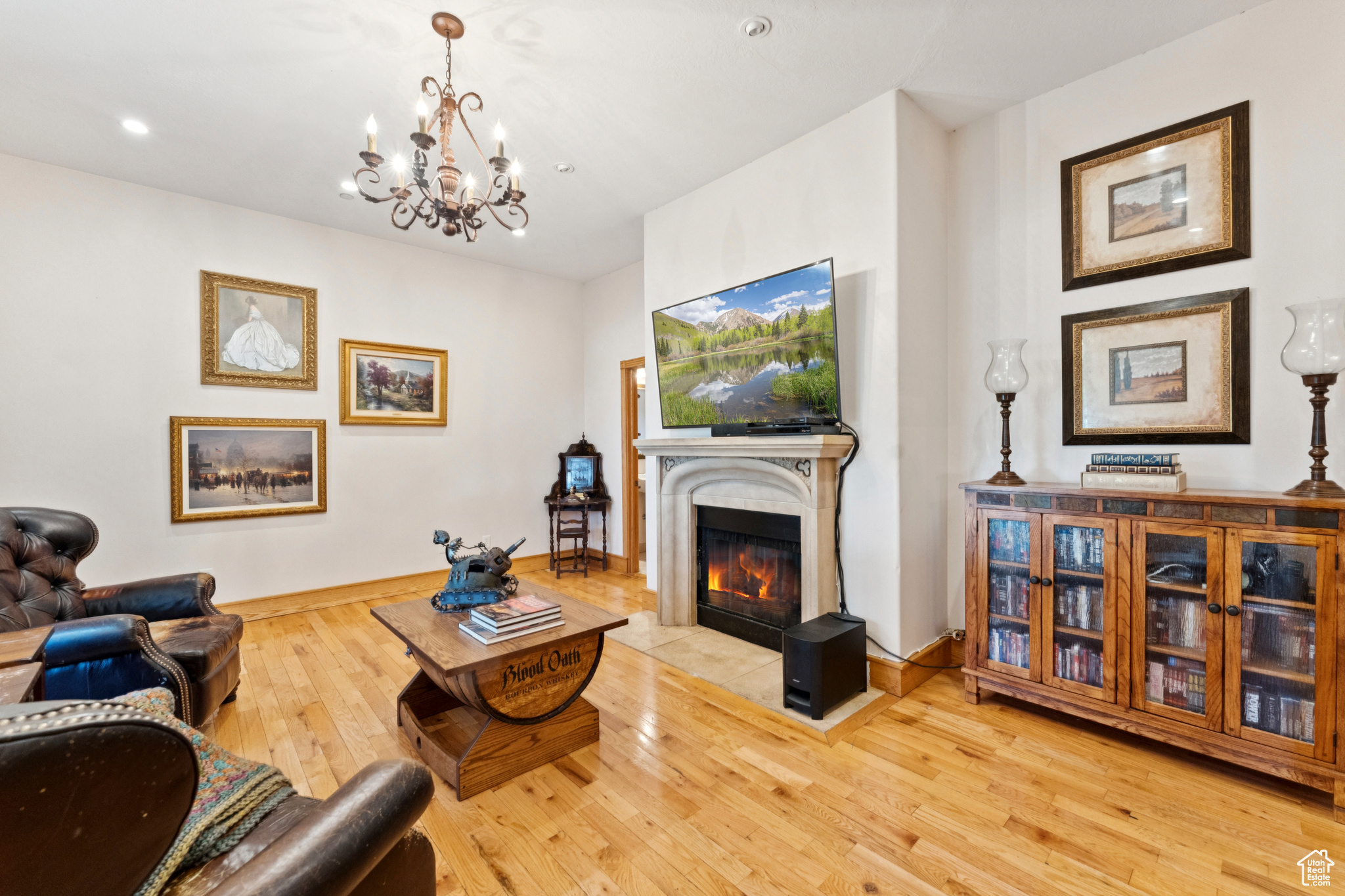 EQUESTRIAN ESTATES - Residential