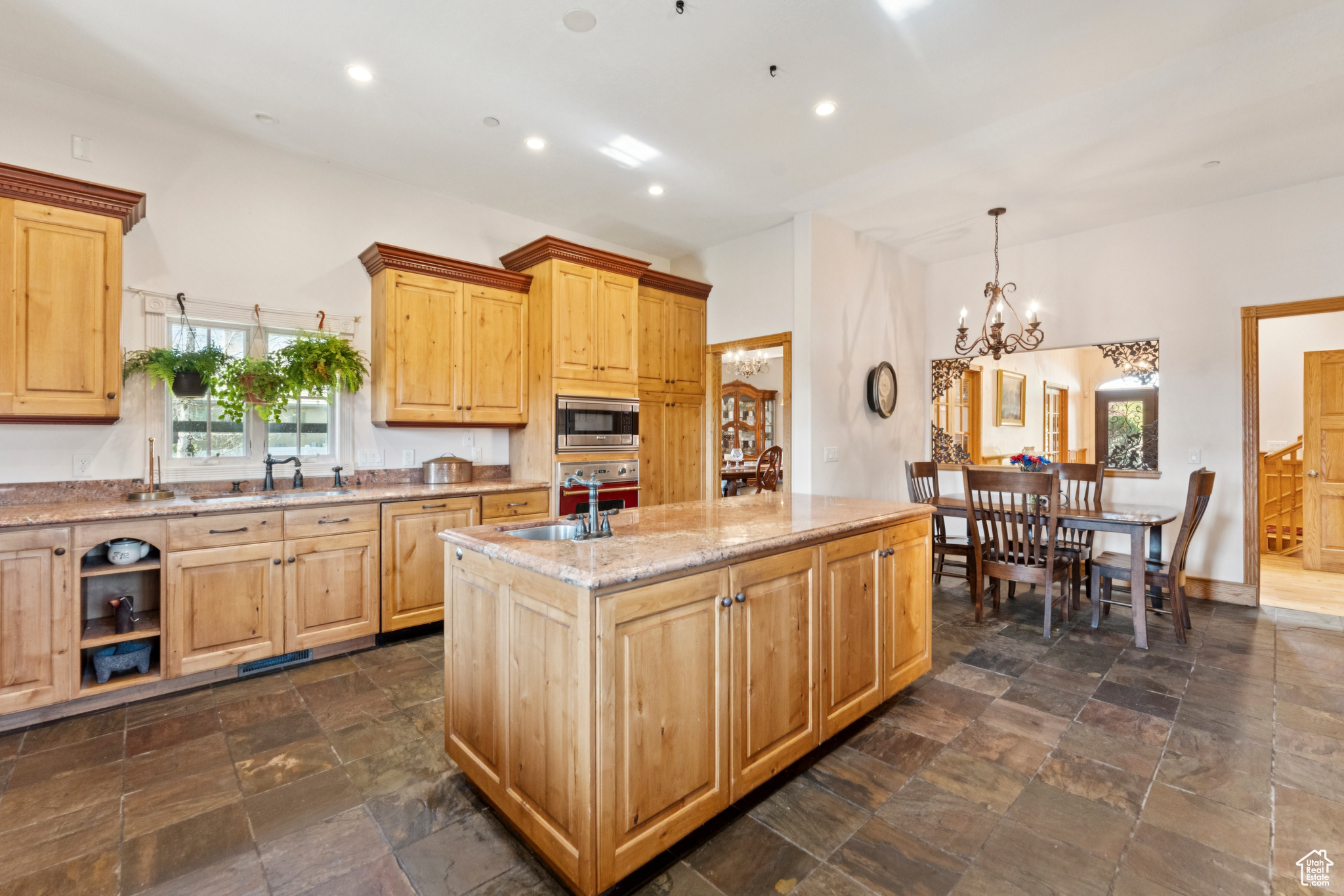 EQUESTRIAN ESTATES - Residential