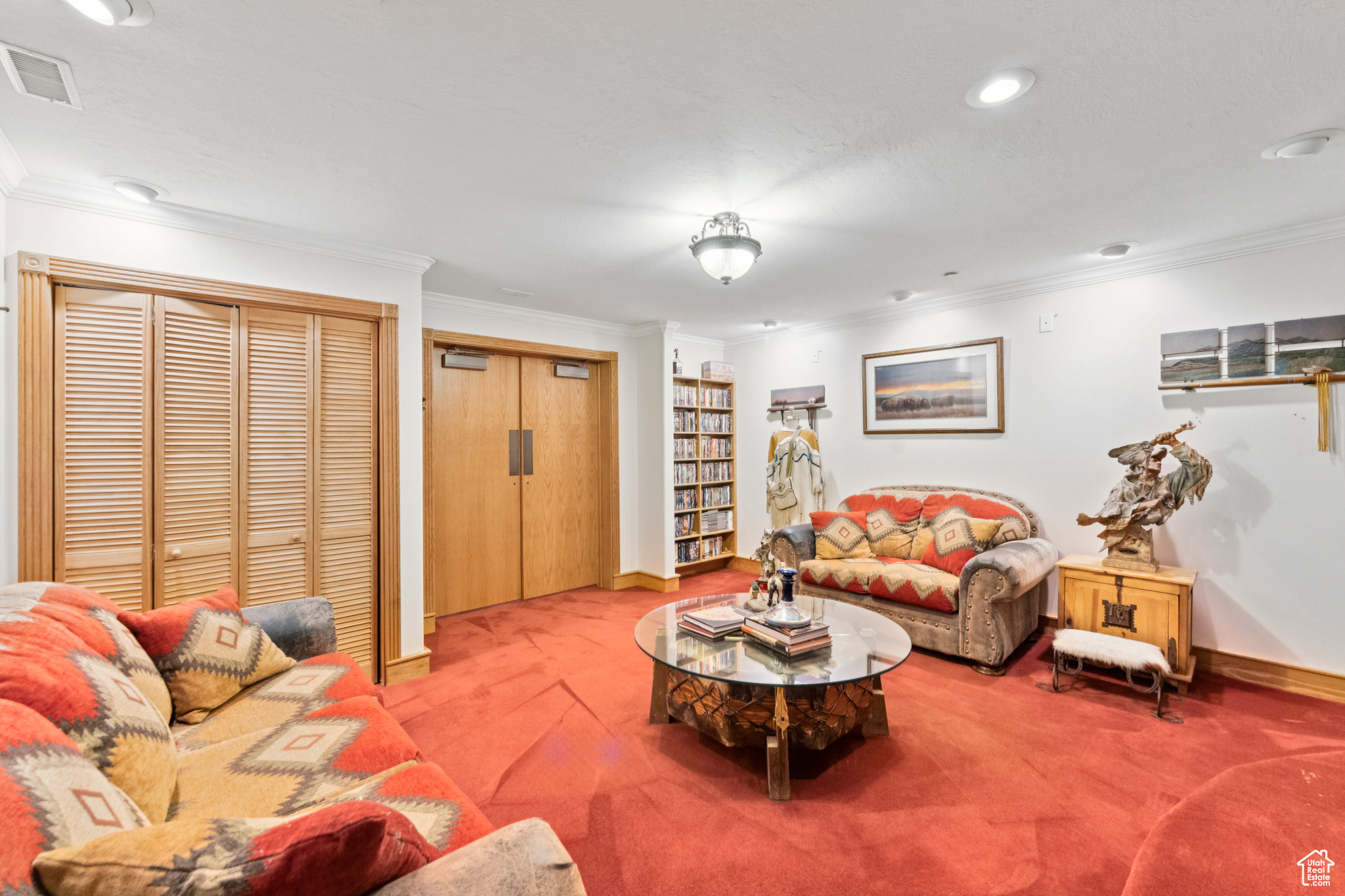 EQUESTRIAN ESTATES - Residential