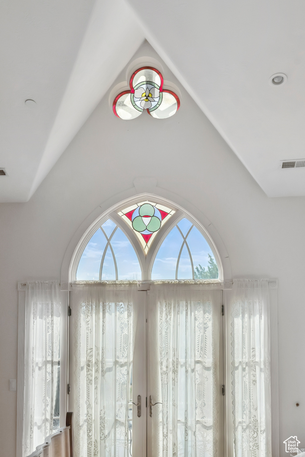EQUESTRIAN ESTATES - Residential