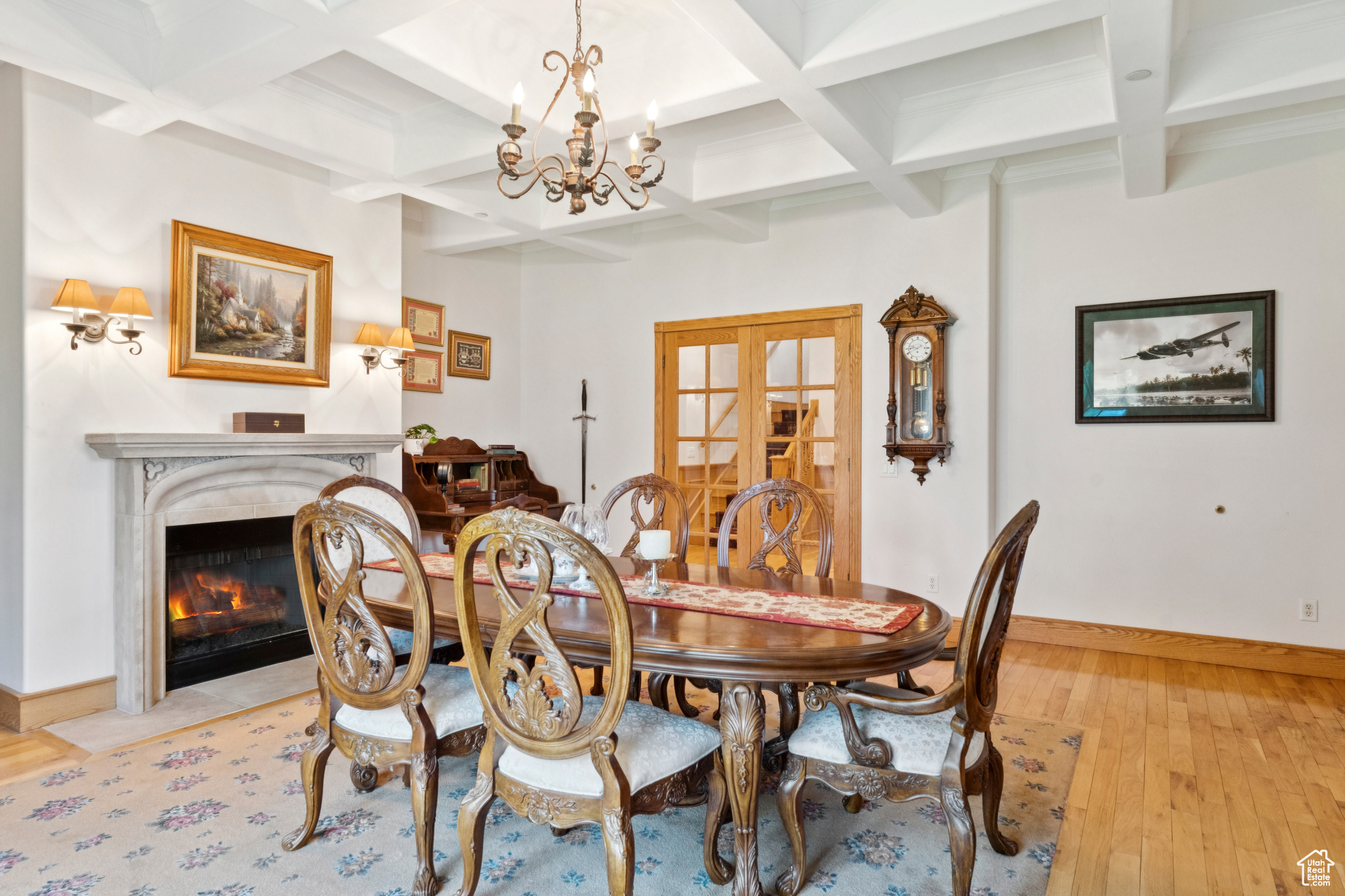 EQUESTRIAN ESTATES - Residential