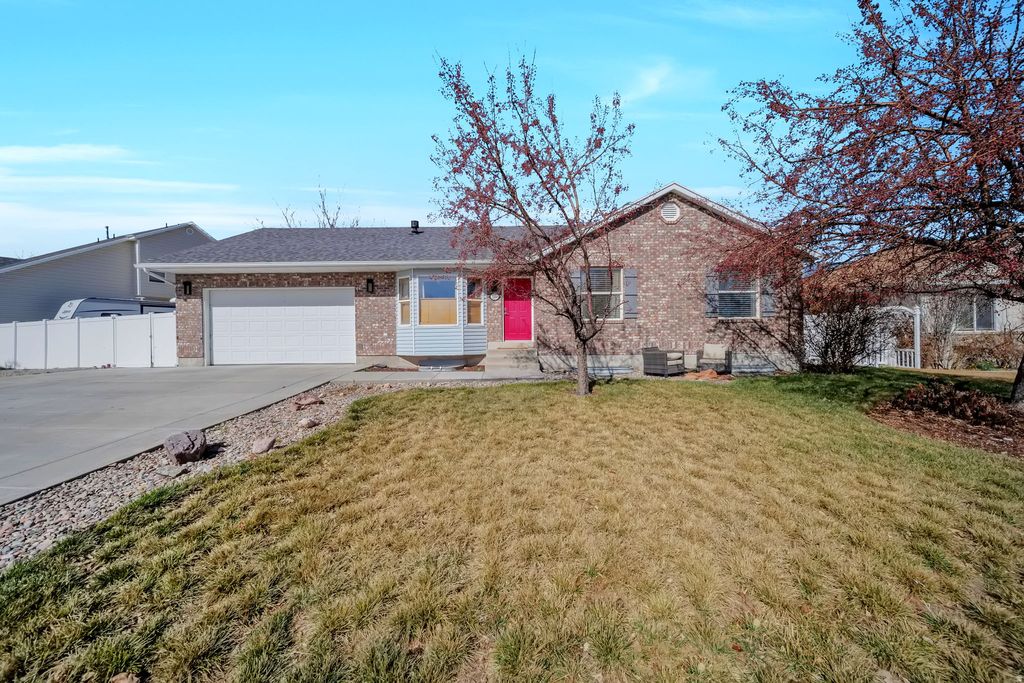 Photo of 5006 W WOOD SPRING DR, West Jordan, UT 84081 (MLS # 2141867)