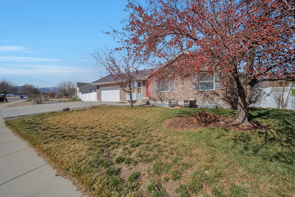 Photo of 5006 W WOOD SPRING DR, West Jordan, UT 84081 (MLS # 2141867)