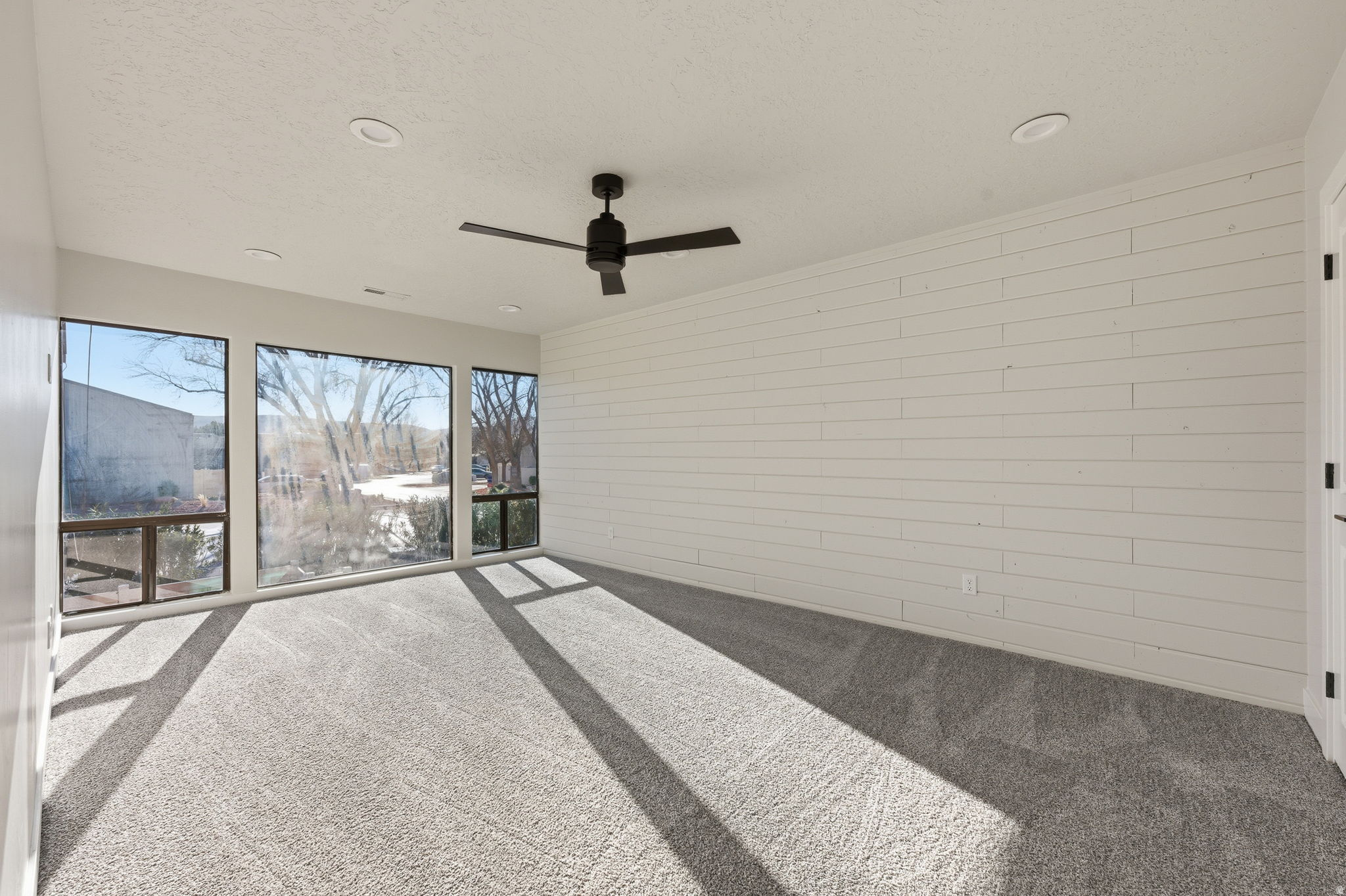 BLOOMINGTON COUNTRY CLUB 3-3 - Residential