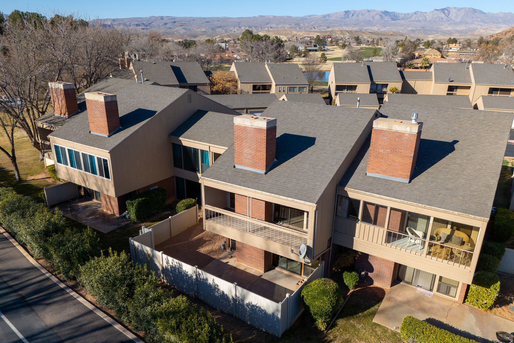 BLOOMINGTON COUNTRY CLUB 3-3 - Residential