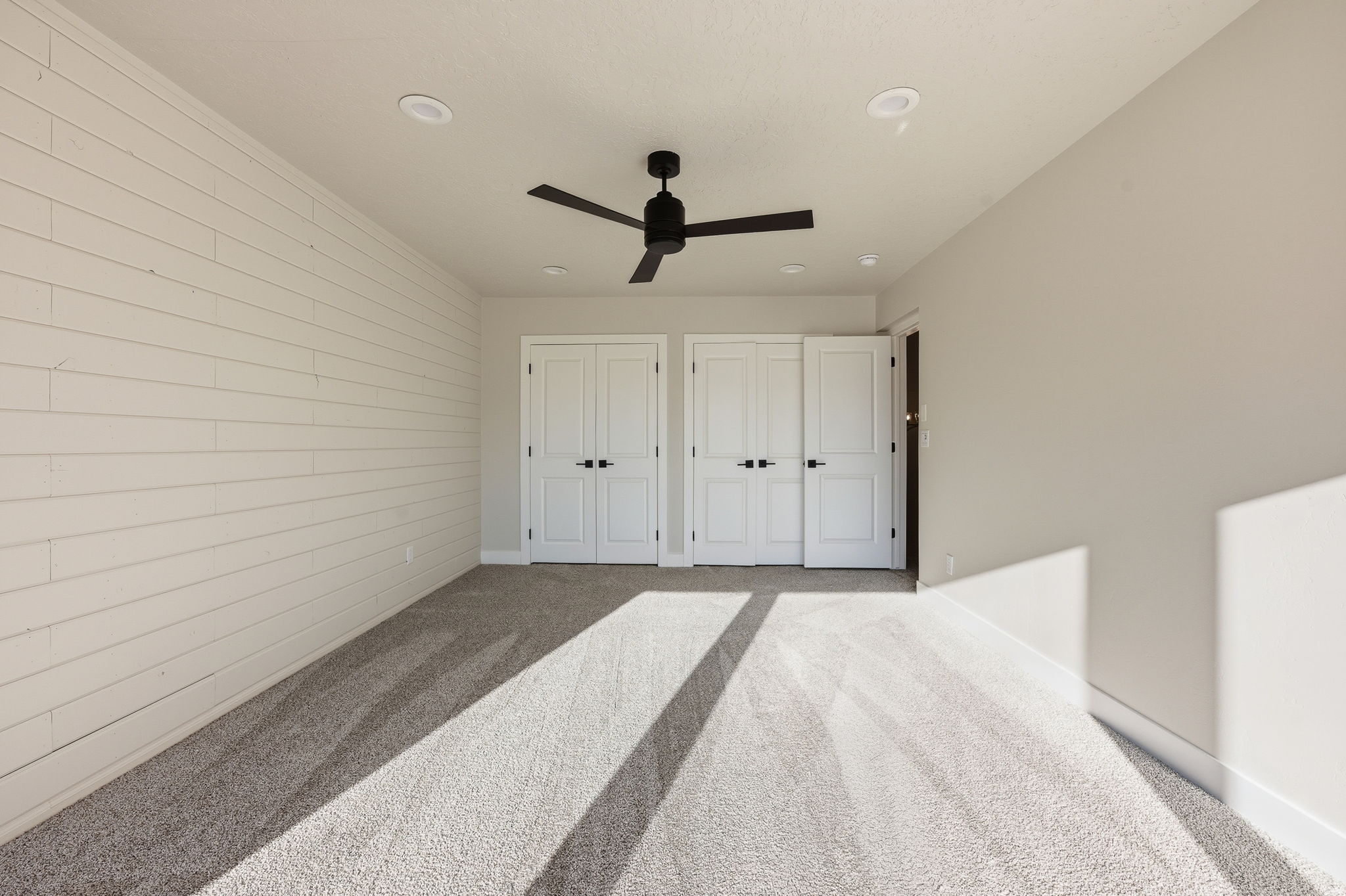 BLOOMINGTON COUNTRY CLUB 3-3 - Residential