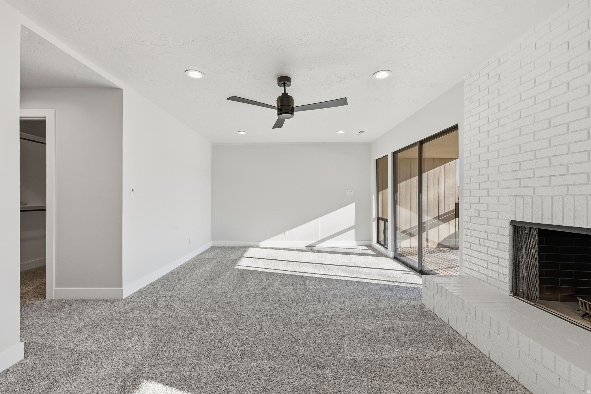 BLOOMINGTON COUNTRY CLUB 3-3 - Residential