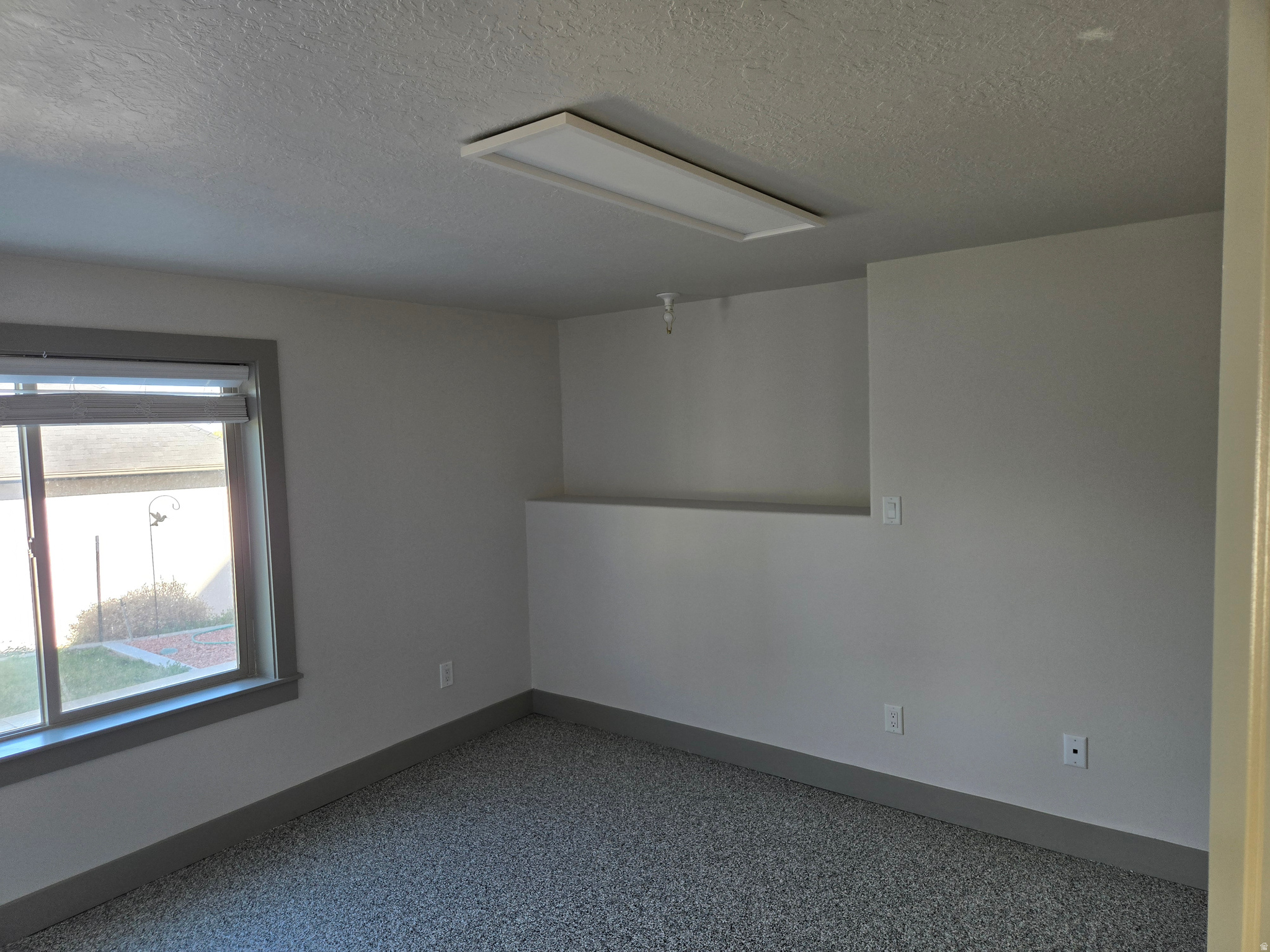 BENCH @ MTN RD - Residential